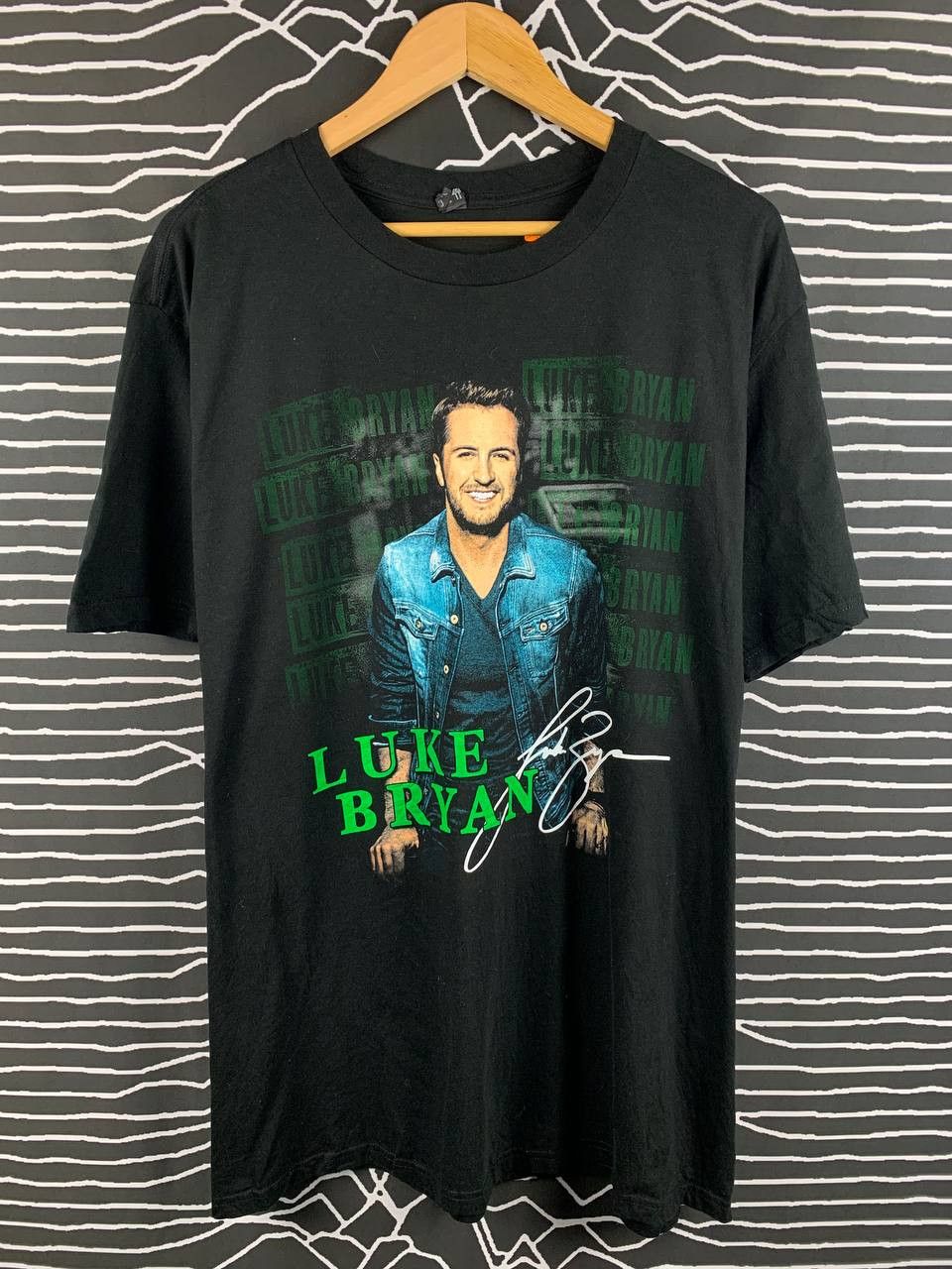 Band Tees Vtg Luke Bryan Country Rock Solo Singer Tee Size US XXL / EU 58 / 5 - 1 Thumbnail