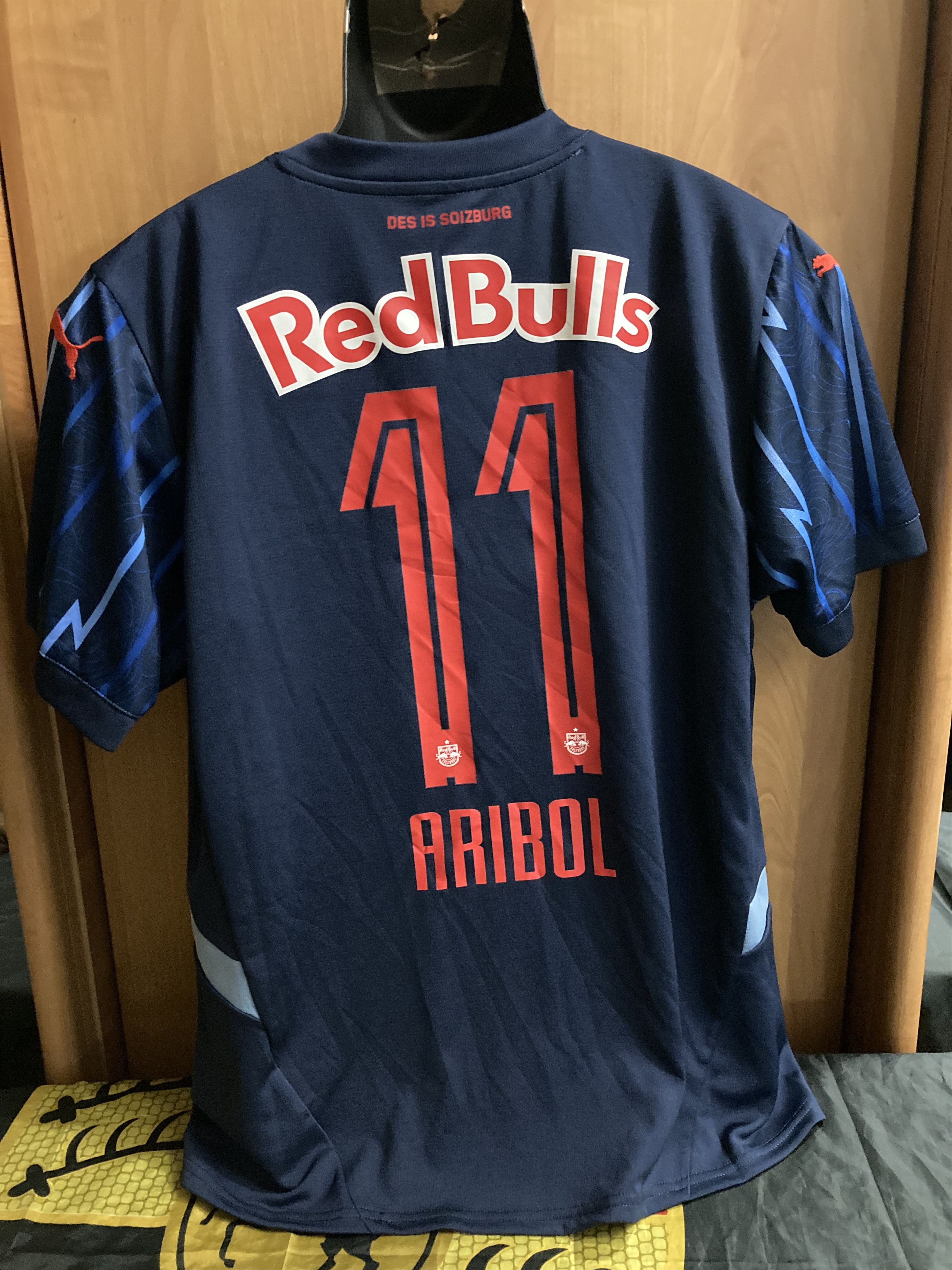 Puma Red Bull Salzburg PUMA Away Shirt 2024-25 home jersey soccer Size US L / EU 52-54 / 3 - 2 Thumbnail