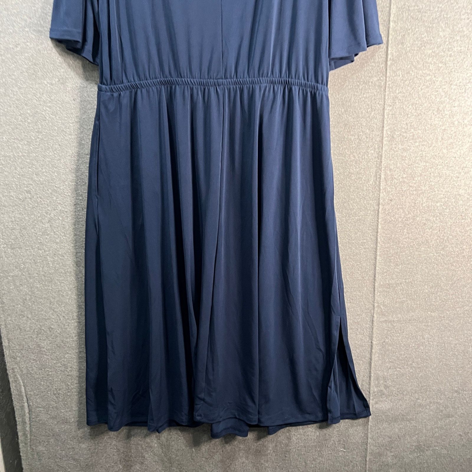 Other Girl With Curves Regular Knit Midi Dress with Flutter Size L / US 10 / IT 46 - 13 Thumbnail