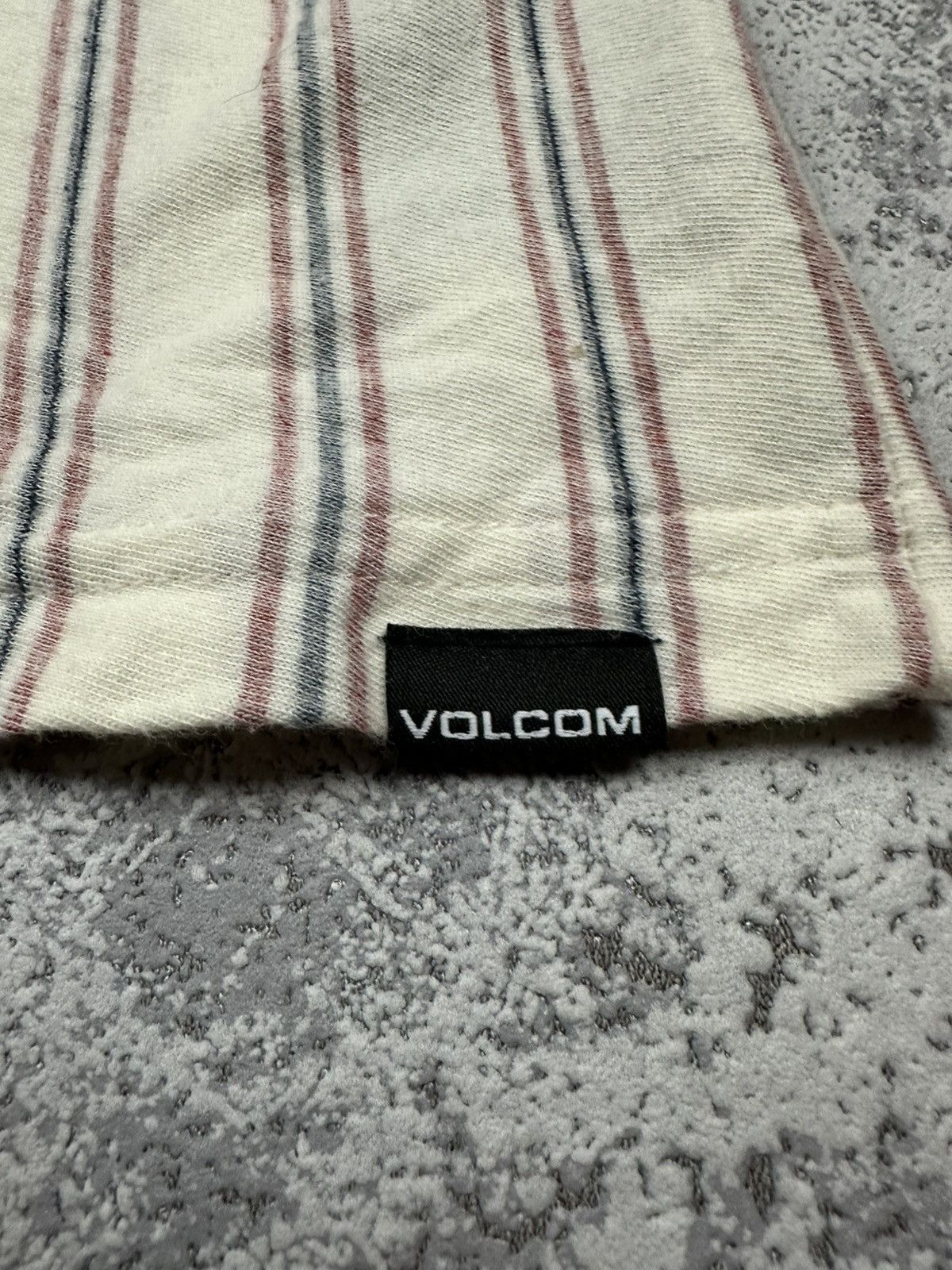 Volcom Volcom Striped Tee with Embroidered Match Design Size US L / EU 52-54 / 3 - 3 Thumbnail