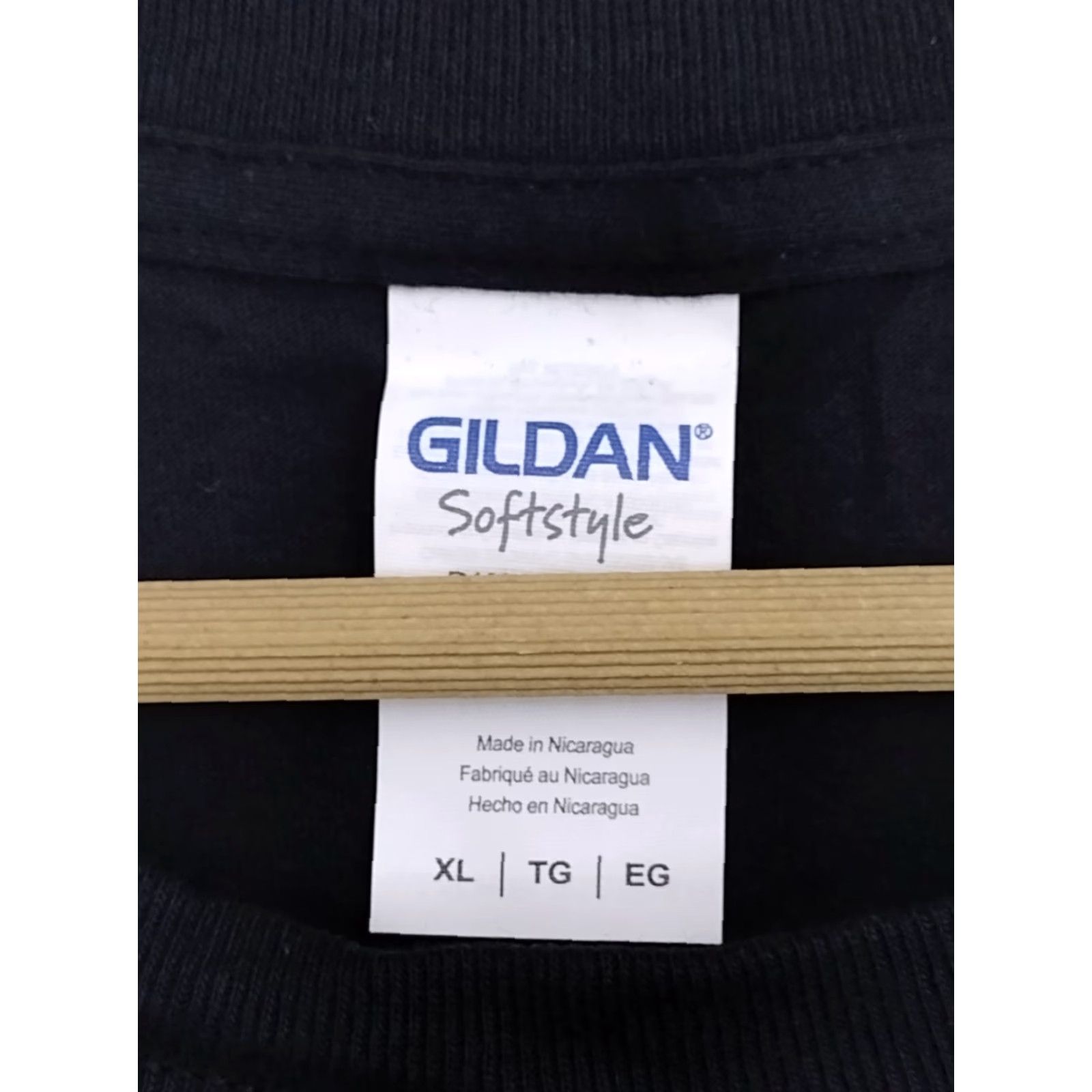 Gildan Gildan T-Shirt Unisex Adults XL Black Logo Ring Spun Short Sleeve Tee Shirts Size US XL / EU 56 / 4 - 6 Thumbnail