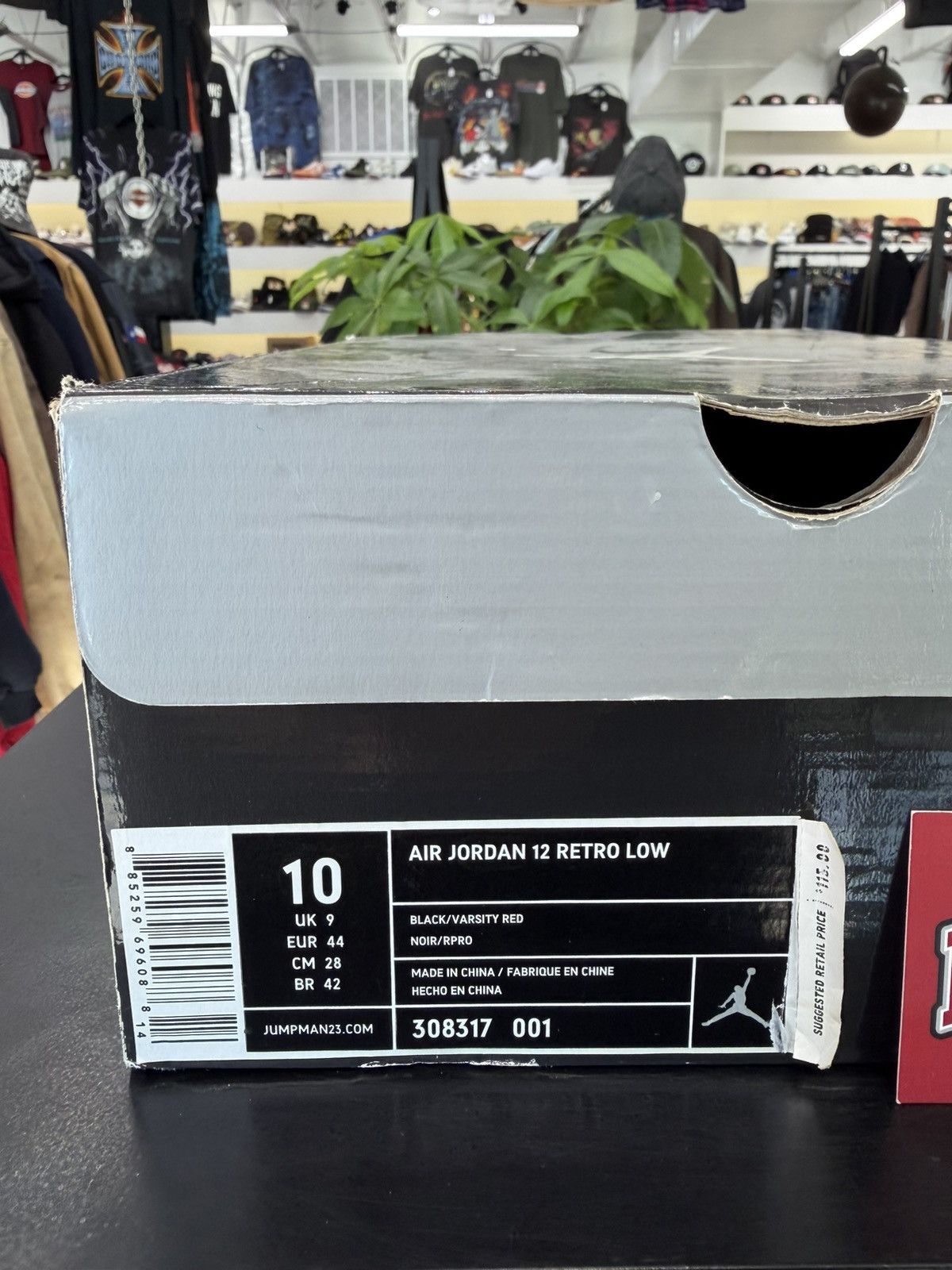 Jordan Brand Air Jordan 12 Low Black Patent Size 10 (2011) Size US 10 / EU 43 - 12 Thumbnail