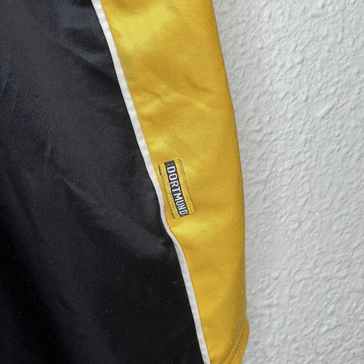 Nike Vintage Nike Borussia Dortmund BVB Tshirt Jersey Kit Black Size US XL / EU 56 / 4 - 8 Thumbnail