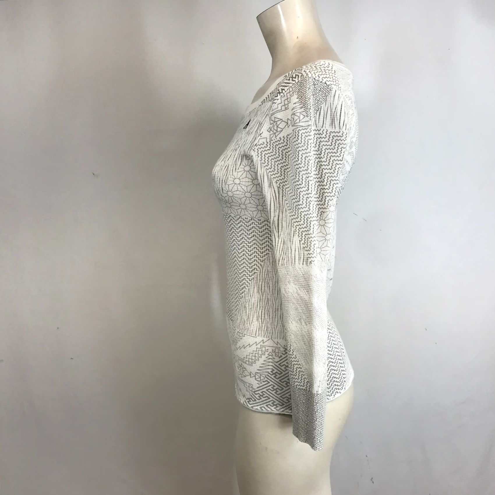 Nike ACG VINTAGE Nike ACG Shirt Womens M White Vtg Y2K Women Geometric Pattern Long Sleeve thermal Size M / US 6-8 / IT 42-44 - 6 Thumbnail