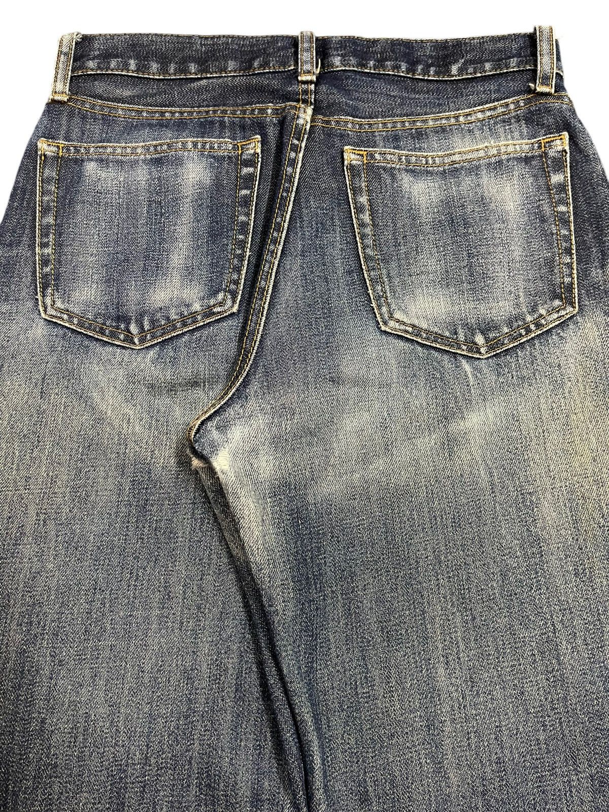 Uniqlo Vintage Japanese Uniqlo Blue Faded Wash Baggy Jeans Size US 28 / EU 44 - 6 Thumbnail