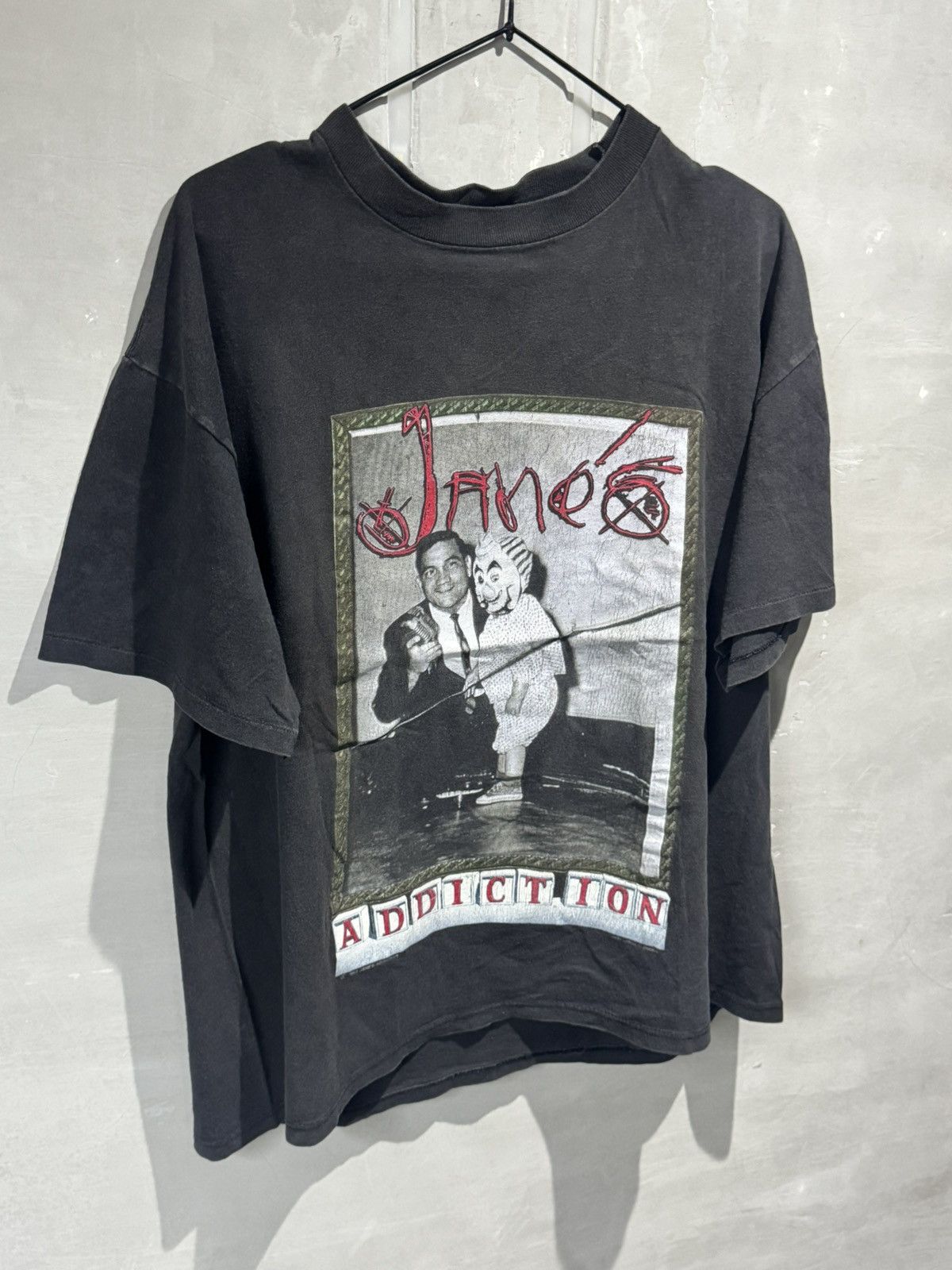 Jane's Addiction Vintage 90s Trashed Condition Janes Addiction Tshirt Size US XL / EU 56 / 4 - 8 Thumbnail