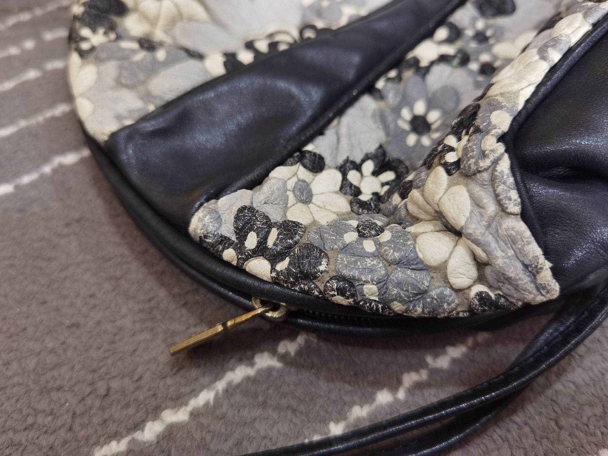 Other Tatiana Pelletterie leather sling bag italy vintage Size ONE SIZE - 7 Thumbnail