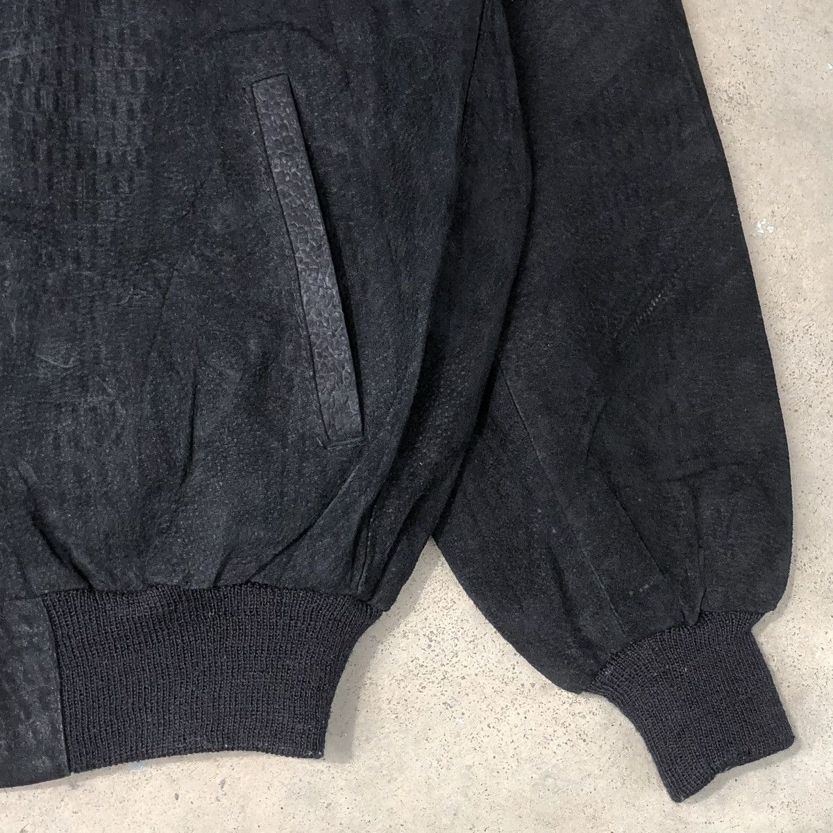 Vintage Vintage Crocodile Texture Leather Bomber Jacket Size US M / EU 48-50 / 2 - 4 Thumbnail