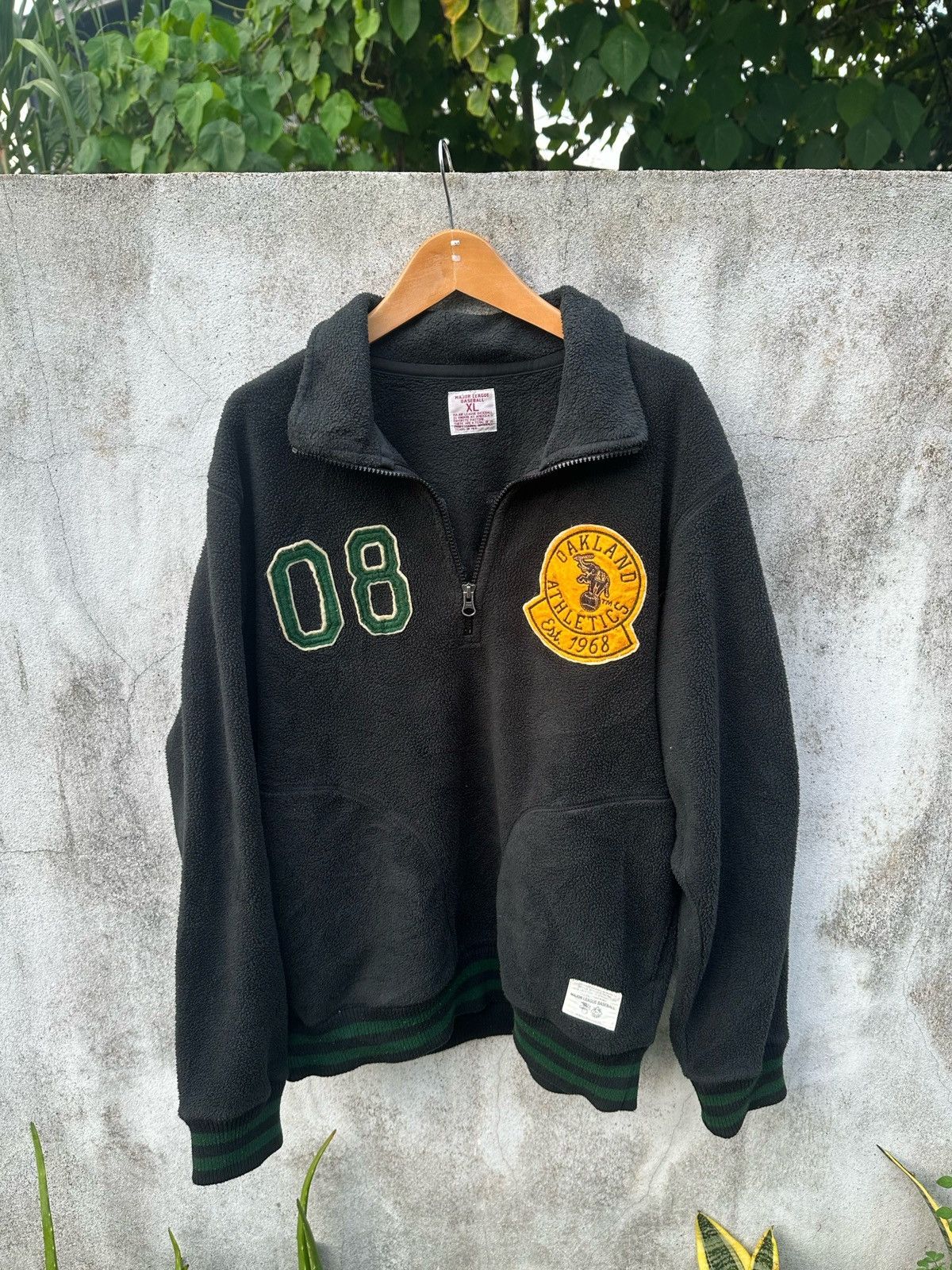 MLB Mlb Oakland atlentic half zipper fleece sweatshirt Size US XL / EU 56 / 4 - 1 Thumbnail