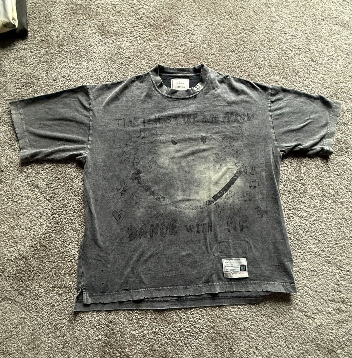 Maison MIHARA YASUHIRO Maison Mihara Yasuhiro bleached smiley graffiti t shirt MMY Size US S / EU 44-46 / 1 - 2 Thumbnail