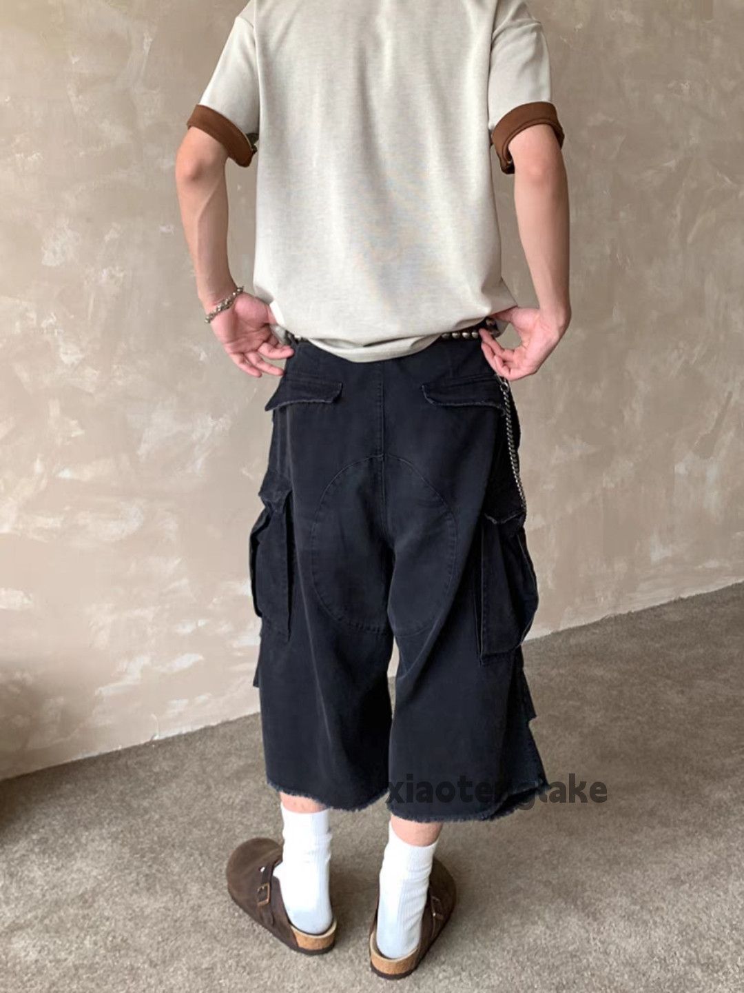 Vintage Unisex washed faded loose baggy hiphop cargo shorts Size US 32 / EU 48 - 2 Thumbnail