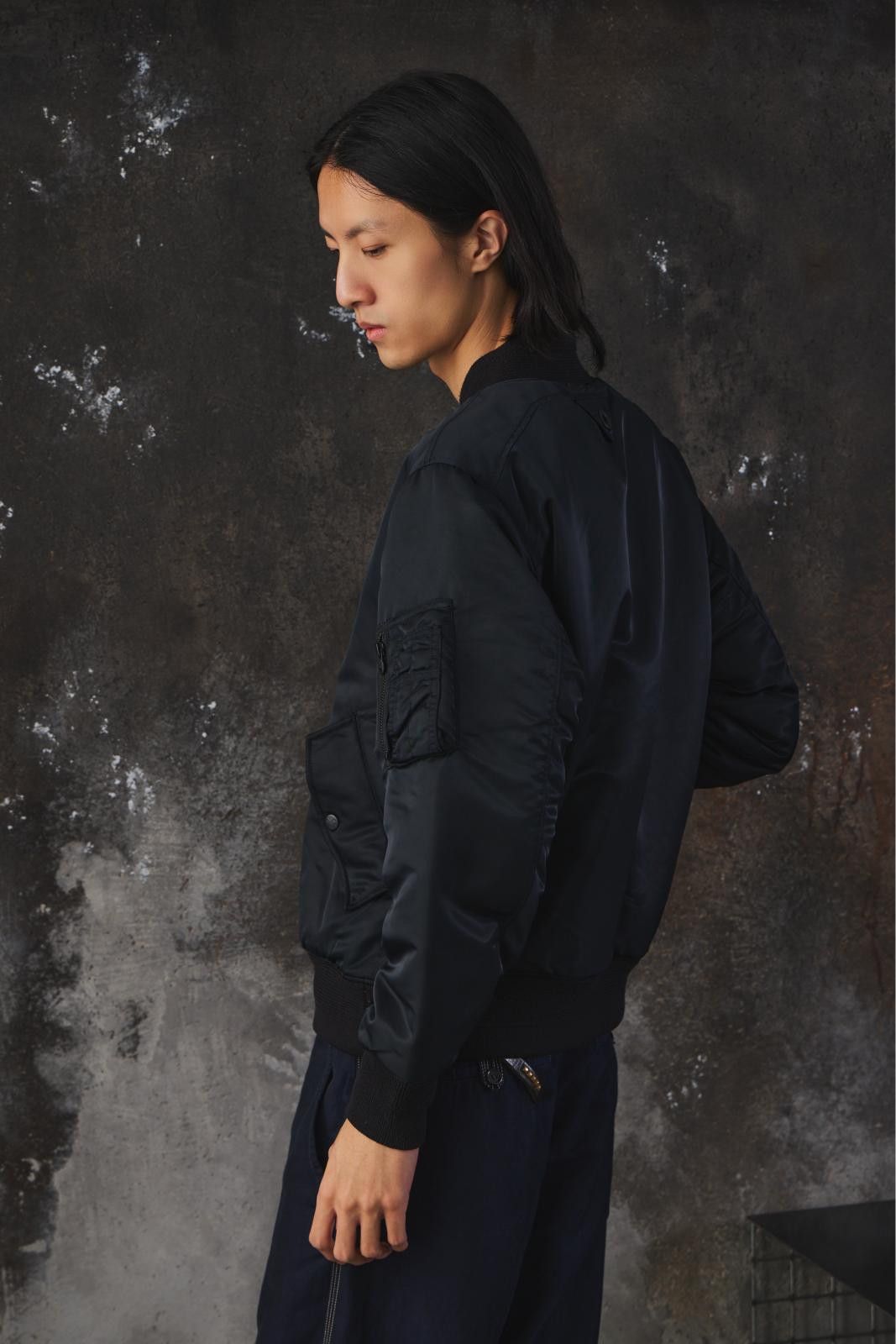White Mountaineering white Mountaineering × FIELD CAMO PRINTED REVERSIBLE MA-1 Size US S / EU 44-46 / 1 - 4 Thumbnail