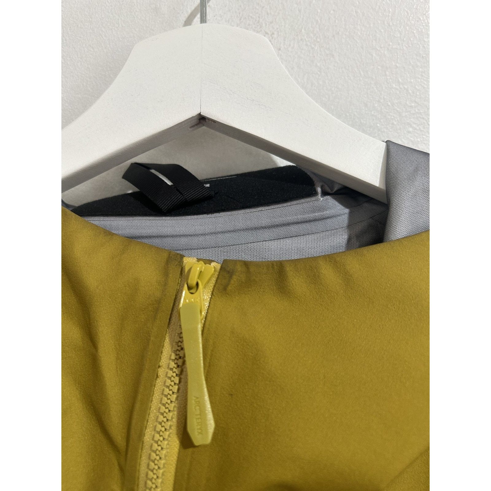 Arc'teryx ARC'TERYX BETA LT GORETEX YUKON JACKET SIZE XXL PREOWNED Size US XXL / EU 58 / 5 - 4 Thumbnail