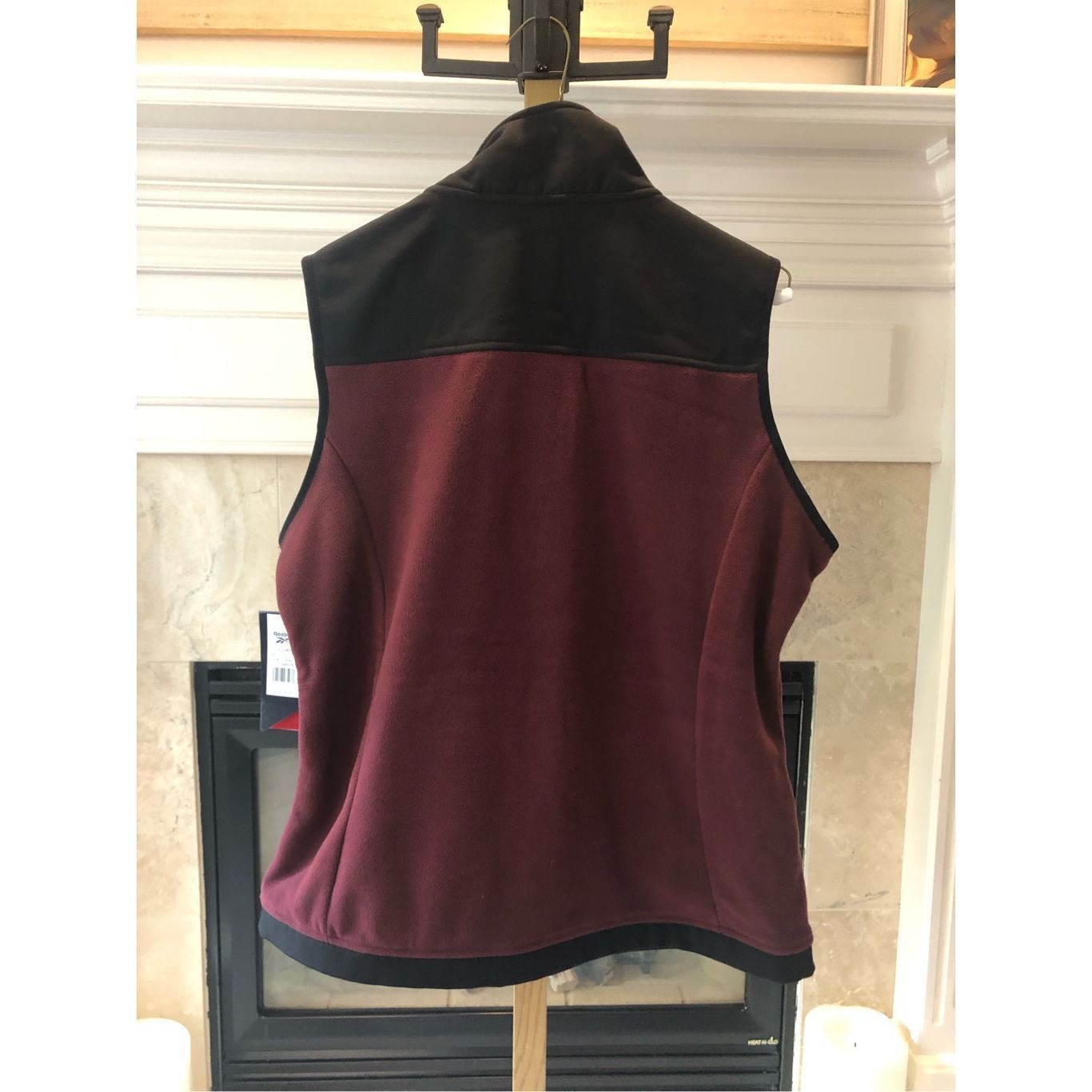 Reebok Reebok Women’s Maroon and Black Zip Up Activewear Vest Jacket Size L NWT Size L / US 10 / IT 46 - 2 Thumbnail