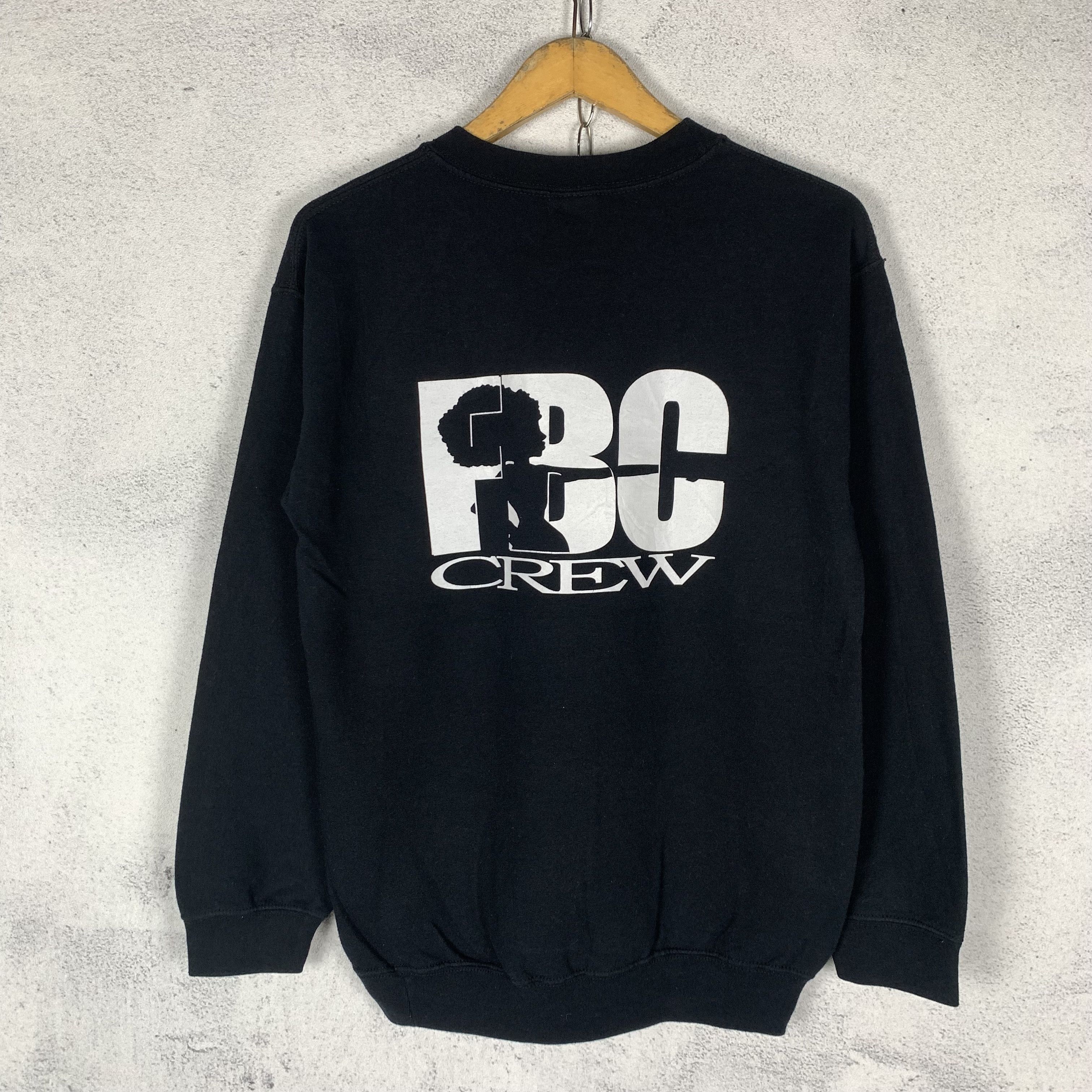 Vintage Vintage FBC Crew Sweatshirt Crewneck Size US S / EU 44-46 / 1 - 1 Thumbnail