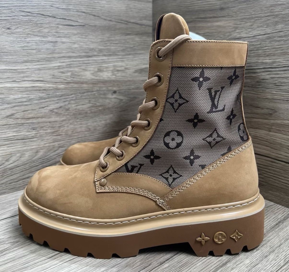 Louis Vuitton LV Ranger Brown Monogram Ankle Boots J41 Size US 7 / EU 40 - 1 Thumbnail