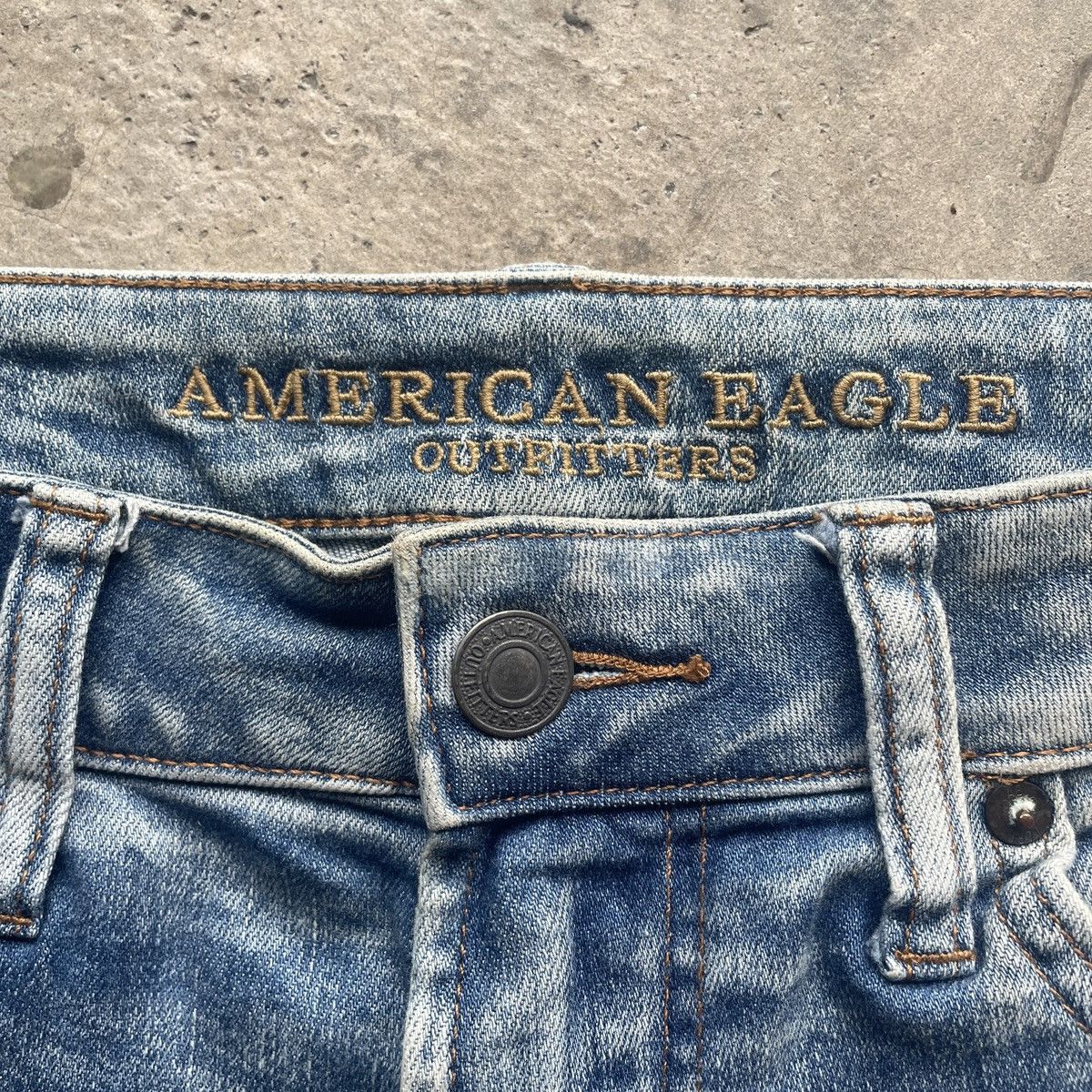 American Eagle Outfitters American Eagle Outfitters Jeans Ripped Faded Distressed W31 Size US 31 - 6 Thumbnail