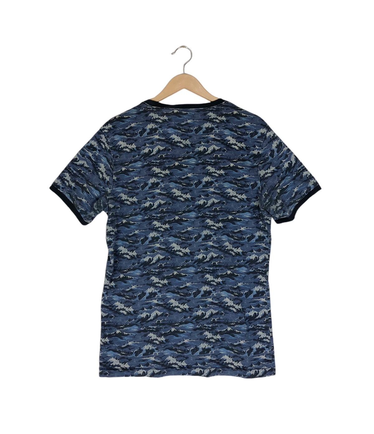 Barbour Barbour White Mountaineering Wave Camo T shirt Size US L / EU 52-54 / 3 - 2 Thumbnail