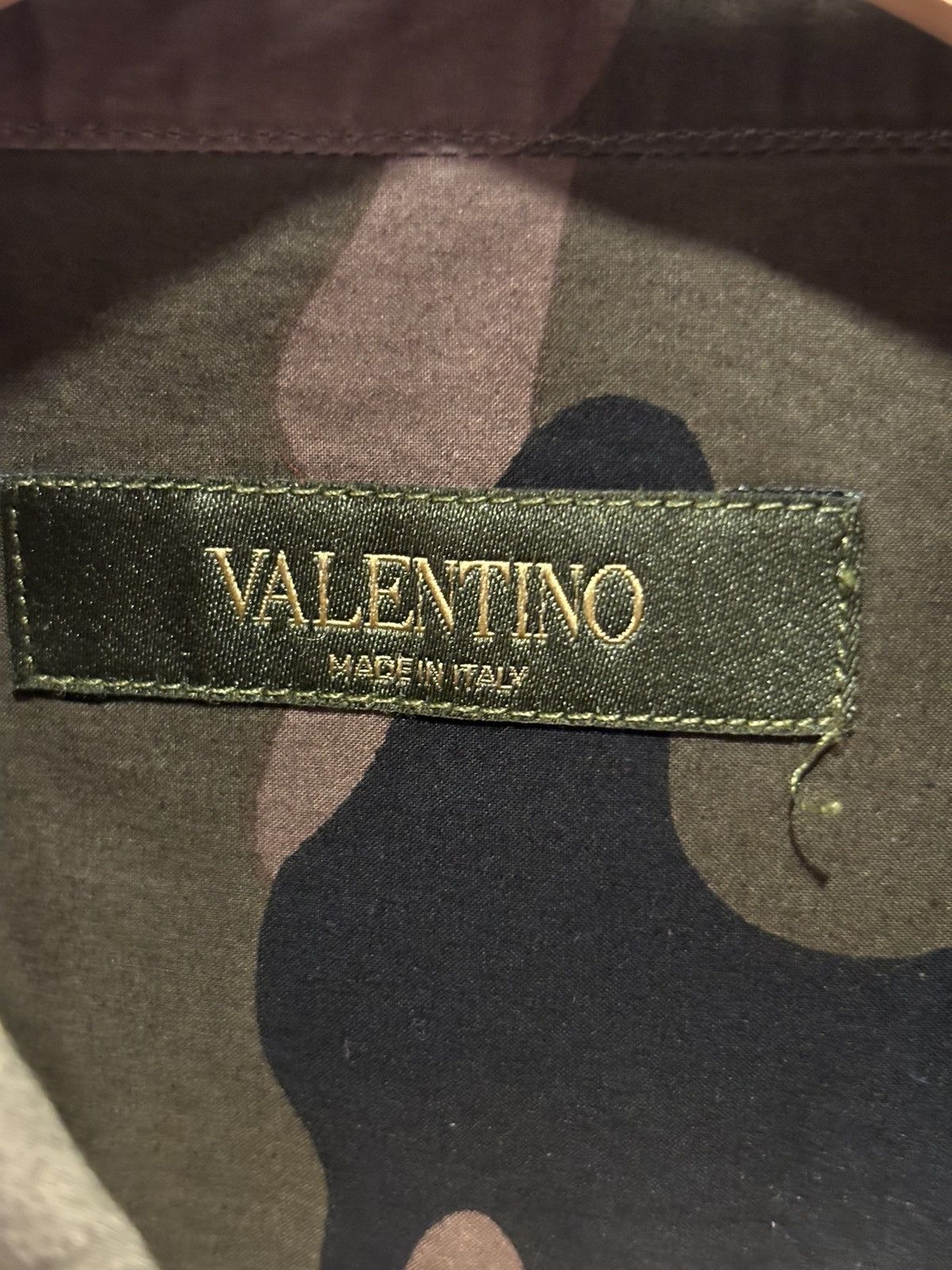Valentino Valentino Camo Button Up Shirt Size US M / EU 48-50 / 2 - 3 Thumbnail