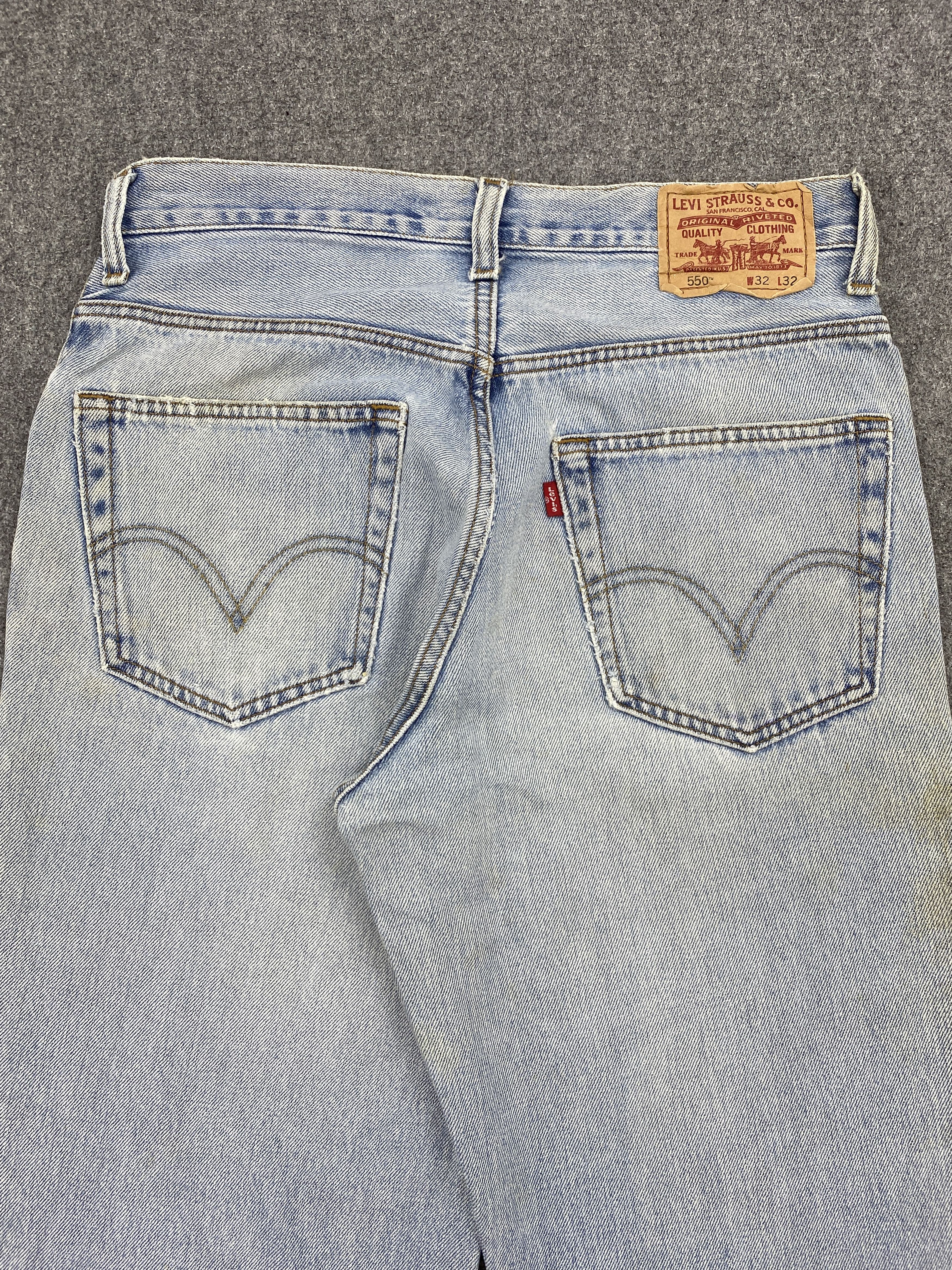 Levi's × Vintage Light Washed Vintage Levi's 550 Denim Jeans Size US 32 / EU 48 - 4 Thumbnail