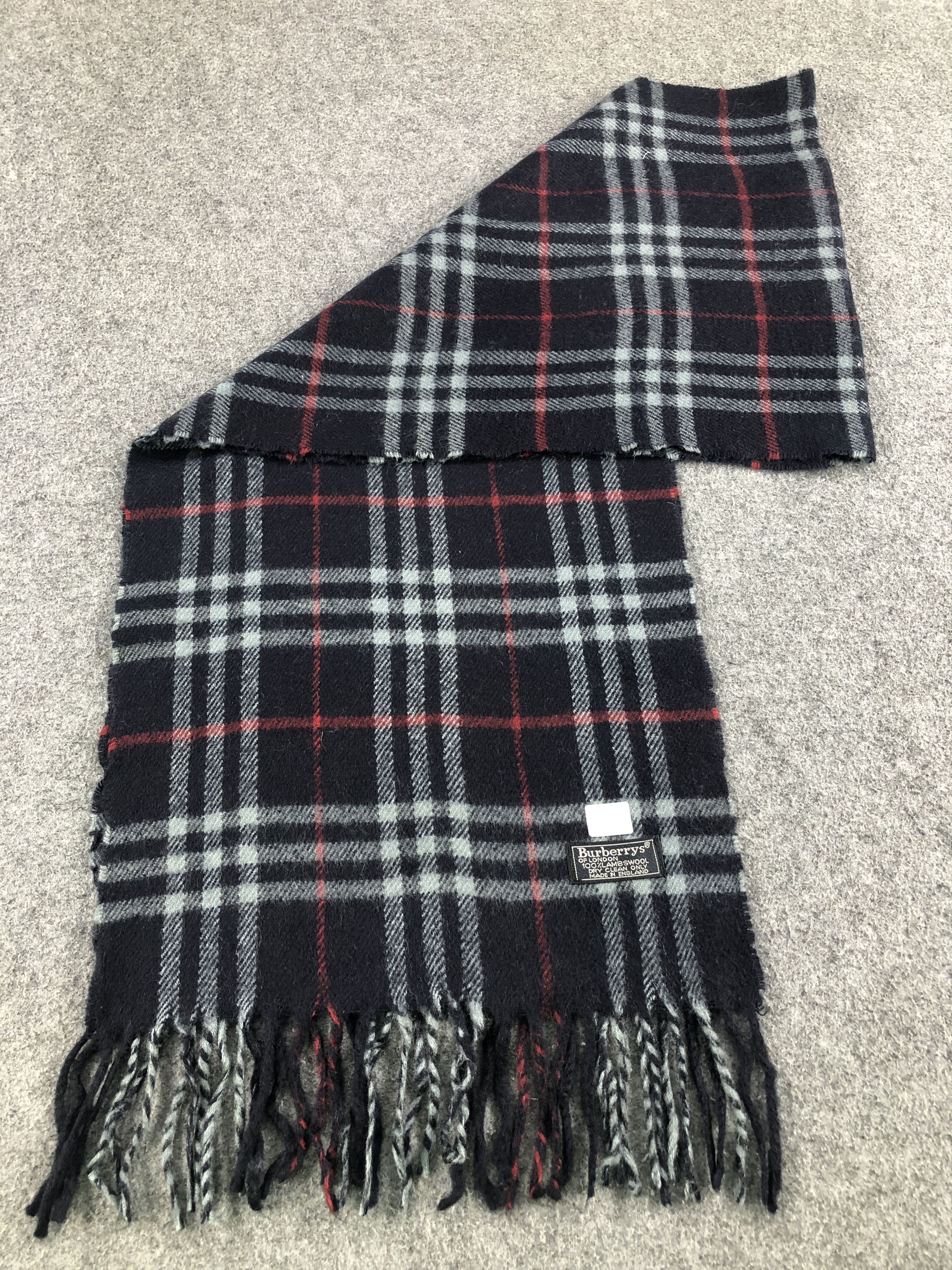 Burberry Burberry Scarf / Muffler / Neckwear Size ONE SIZE - 5 Thumbnail