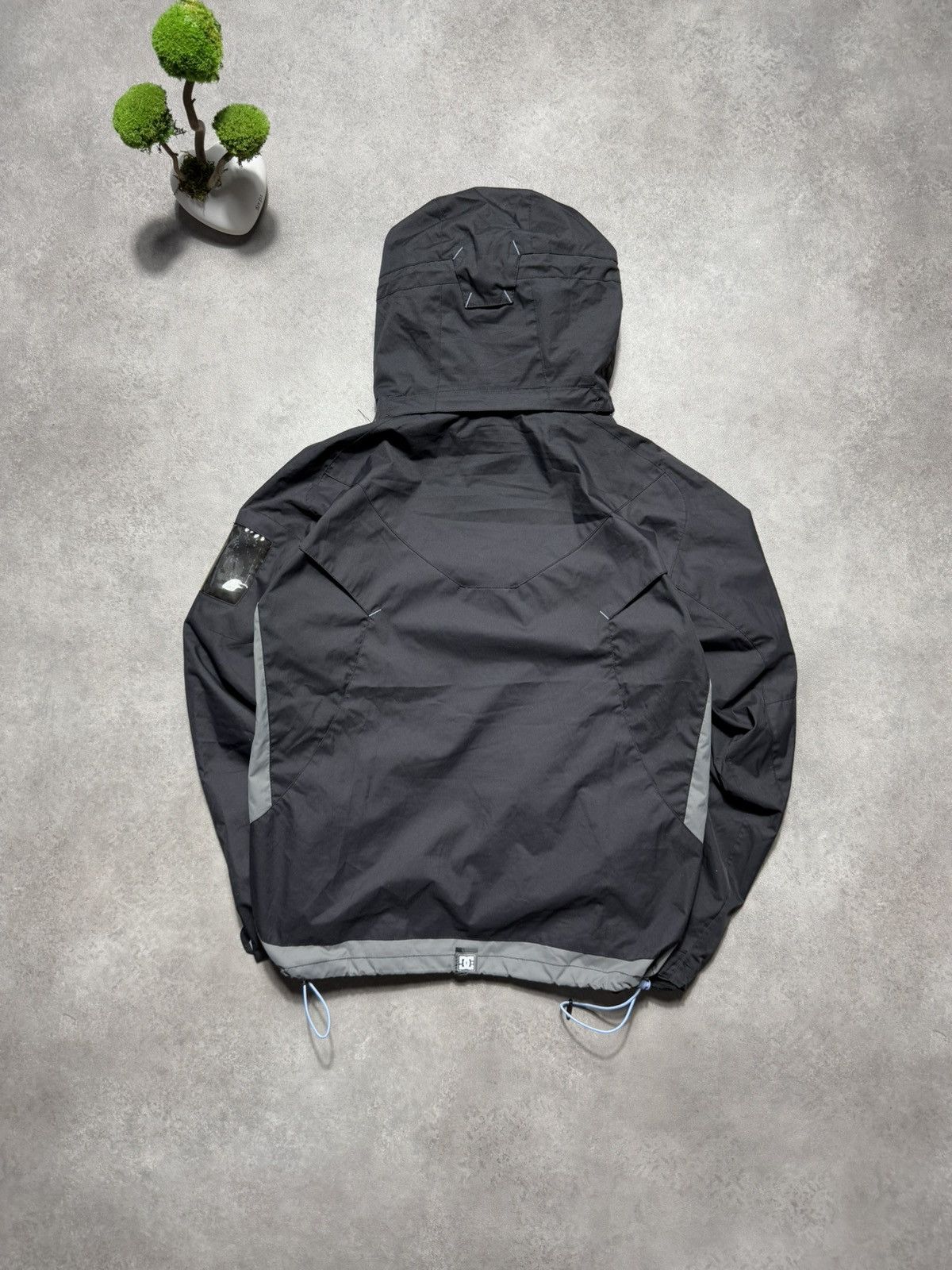 DC × Vintage Dc Tracksuit Outdoor Windproof Tech Jacket Rare Find 00s Size US M / EU 48-50 / 2 - 11 Thumbnail