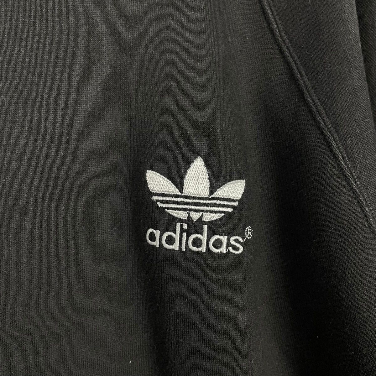 Adidas Vintage Adidas Crewneck Sweatshirt Size US M / EU 48-50 / 2 - 10 Thumbnail