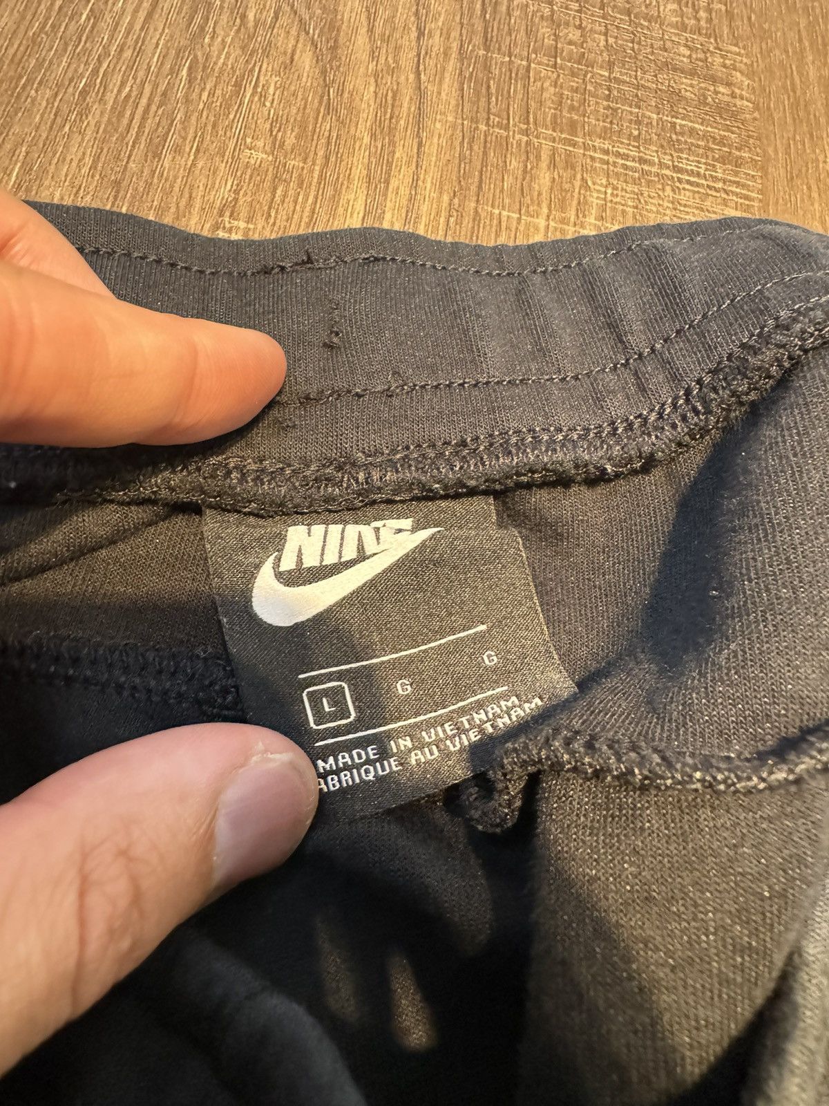 Nike Nike Joggers Men Size Large Tech Fleece Slim Fit Black Size US 39 - 7 Thumbnail