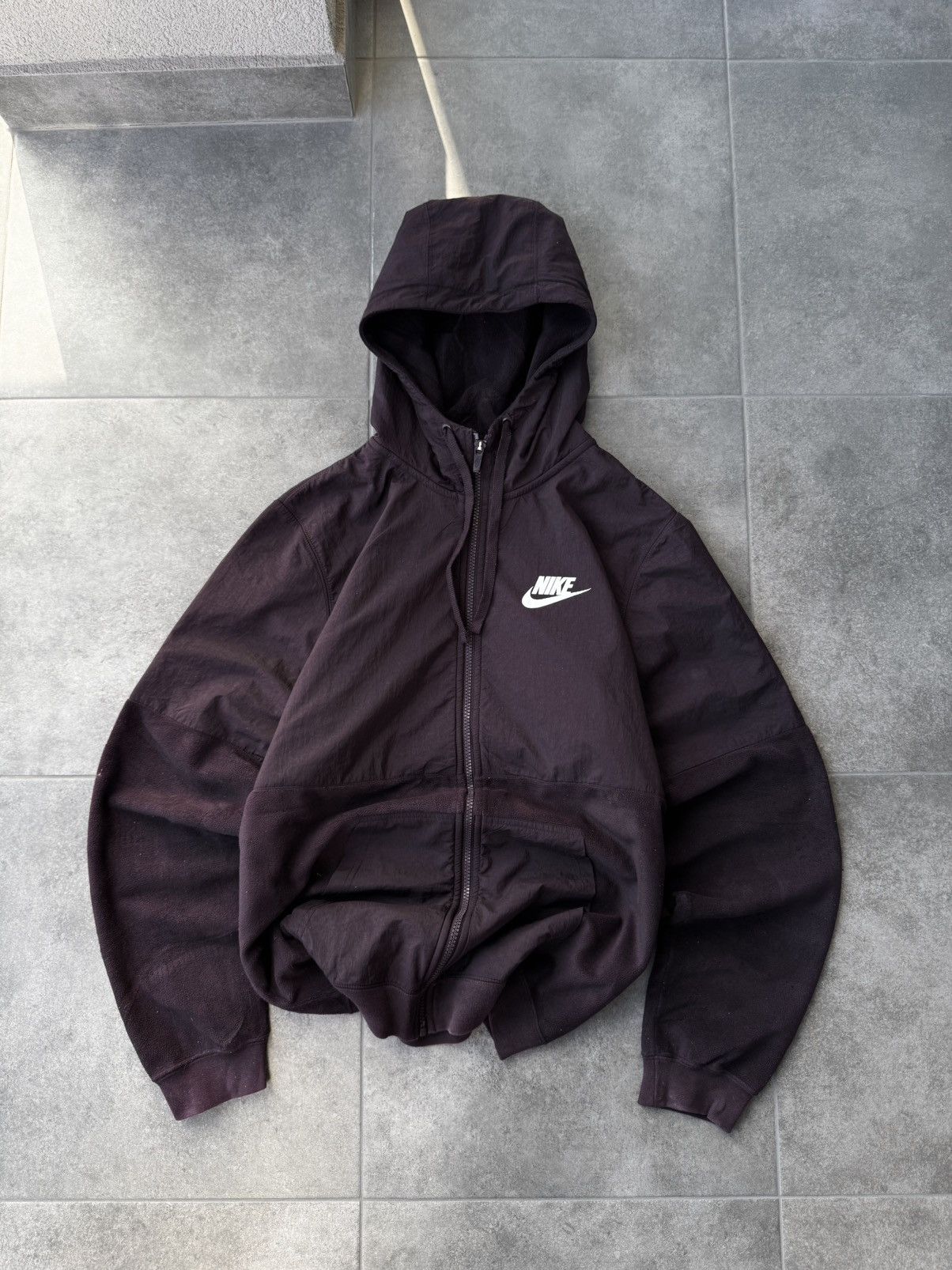 Nike Vintage 90’s Burgundy Nike Drill Check Zip Up Track Jacket Size US M / EU 48-50 / 2 - 2 Thumbnail