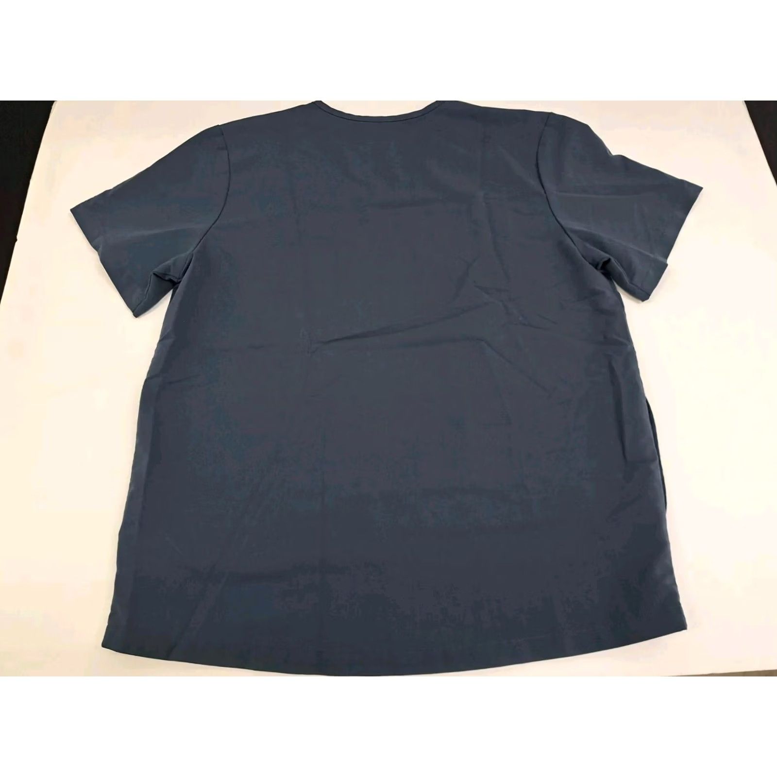 Vintage Figs Mens Scrub Top Technical Collection Large Bluish/Grey Pockets V Neck TM3000 #5906 Mens Size L Size US L / EU 52-54 / 3 - 4 Thumbnail