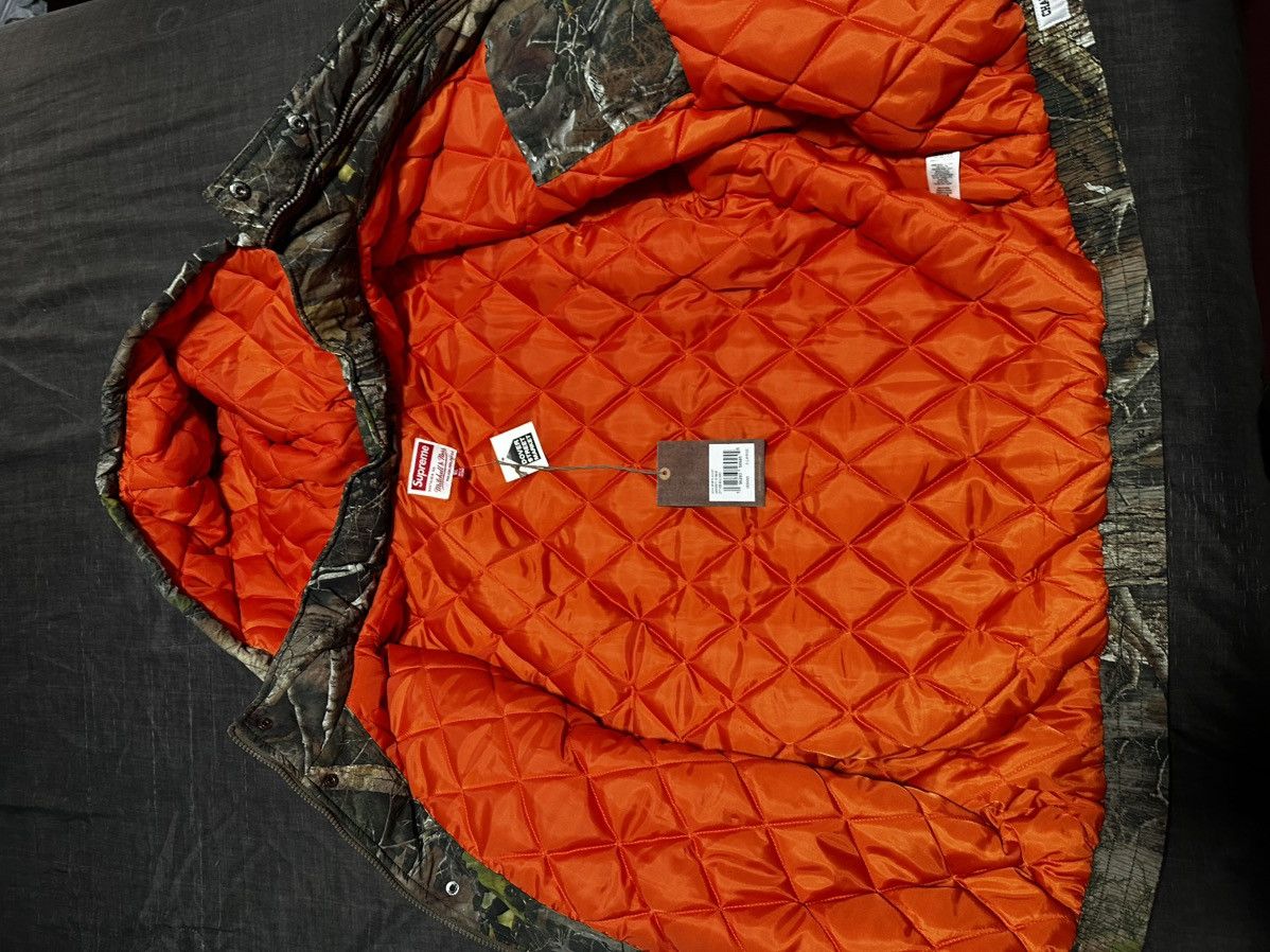 Mitchell & Ness × NCAA × Supreme Supreme Mitchell & Ness NCAA Hooded Stadium Jacket Size US XL / EU 56 / 4 - 10 Thumbnail