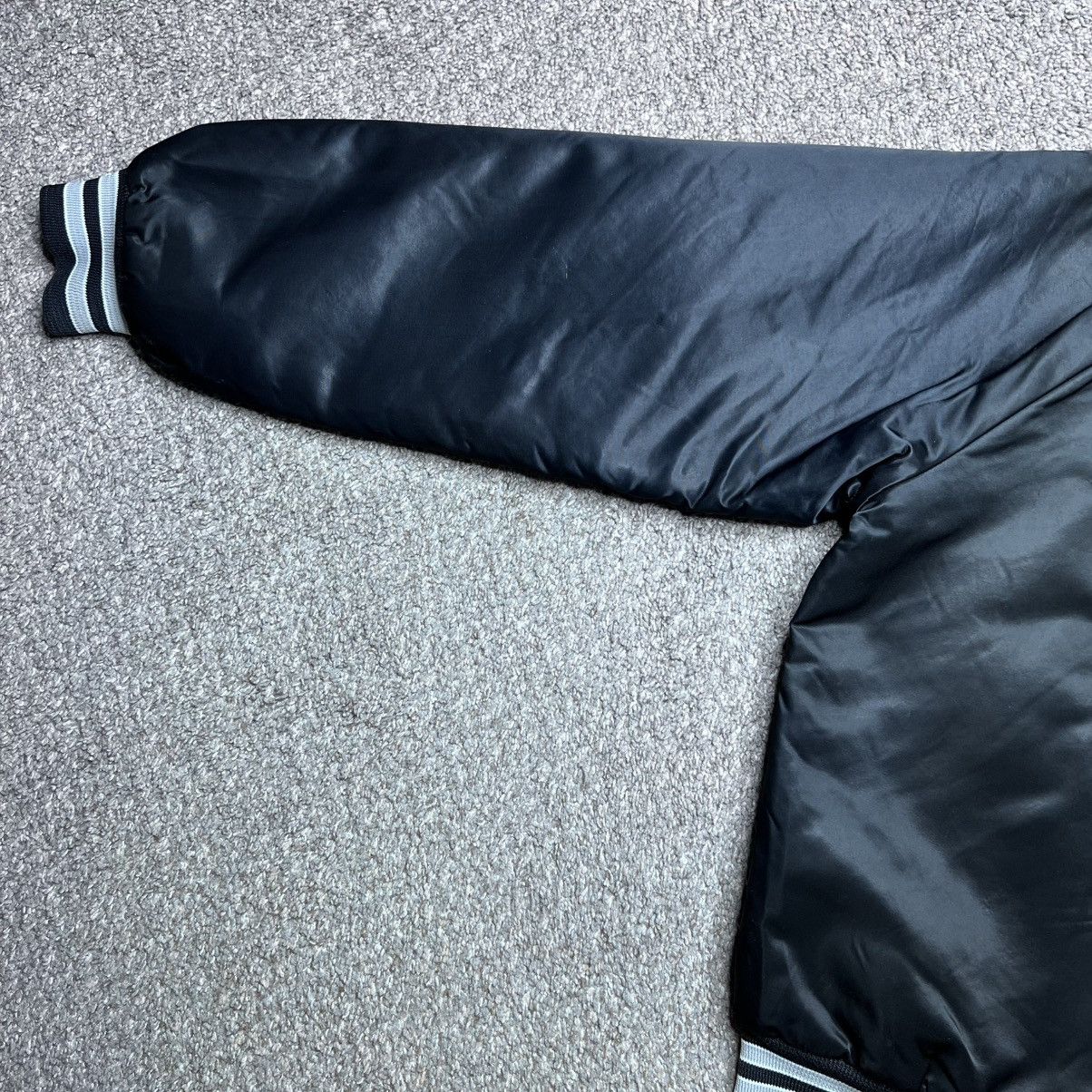 Chalk Line 1980s Raiders Shield Football Chalk Line Satin Bomber Jacket Size US L / EU 52-54 / 3 - 14 Thumbnail