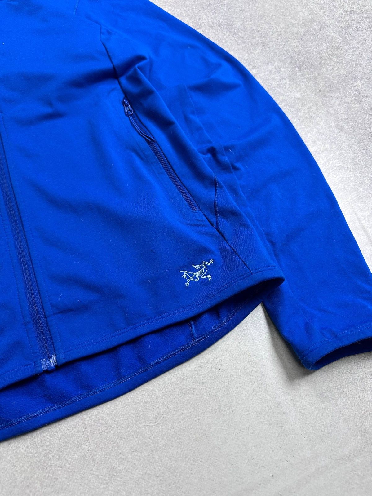 Arc'teryx Vintage Arc'teryx Big Logo Womans Zip Hoodie XS Size XS / US 0-2 / IT 36-38 - 3 Thumbnail