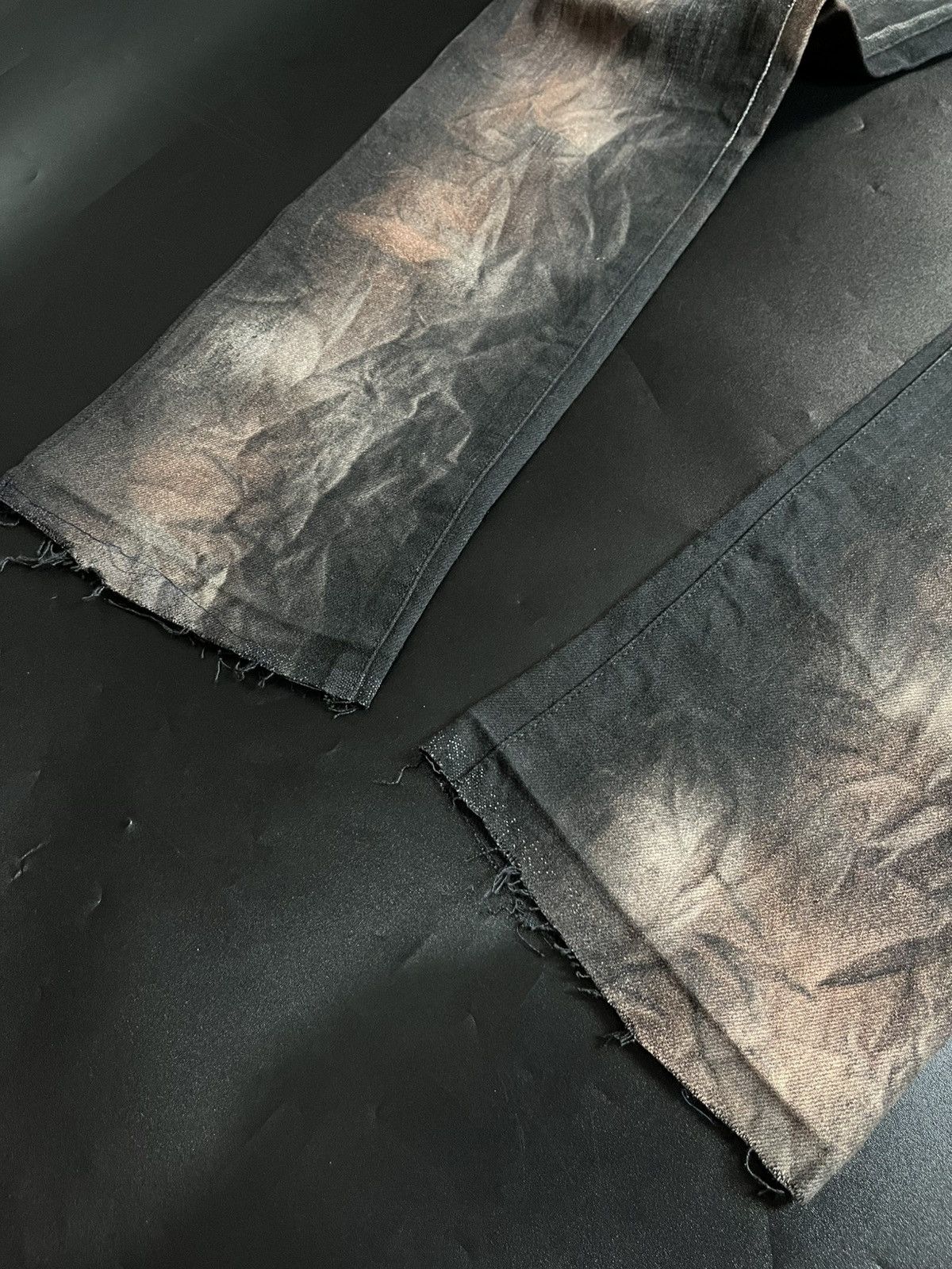 Le Grande Bleu (L.G.B.) 🖤 BINDING OFFER 🖤 tornado mart mudmax flare jeans Size US 31 - 6 Thumbnail