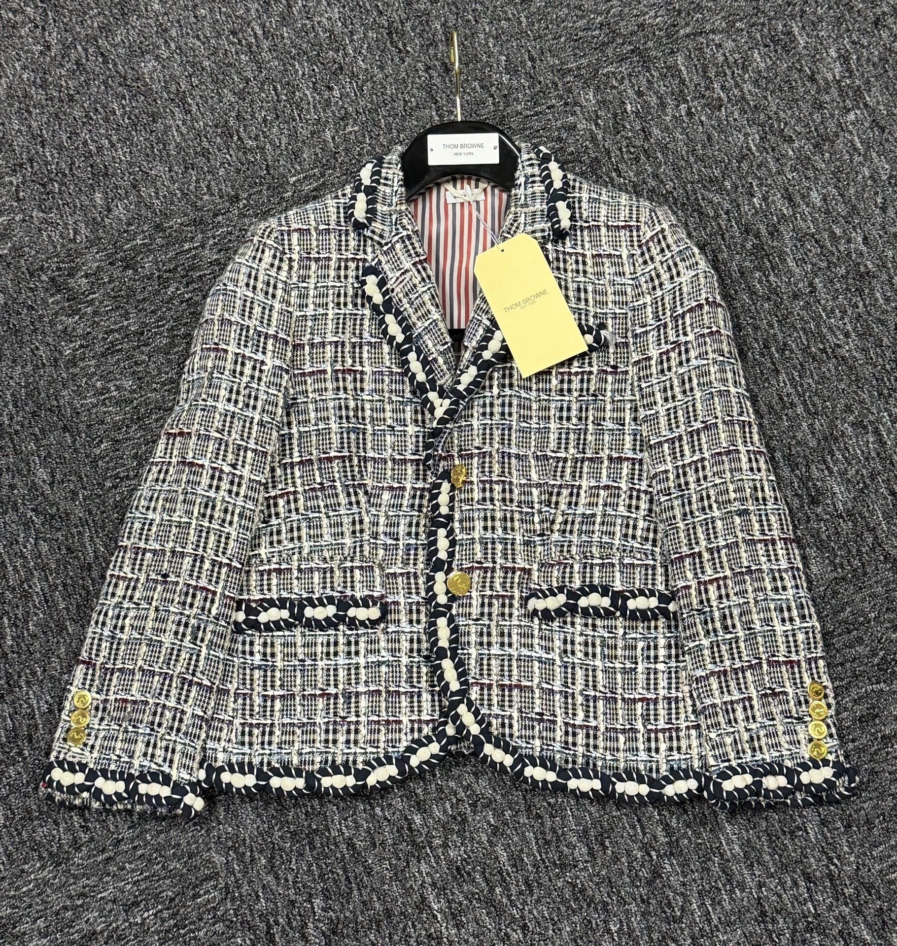 Thom Browne Thom Browne Women’s Rare Coco Chic Blazer Size 38 Size XS / US 0-2 / IT 36-38 - 3 Thumbnail