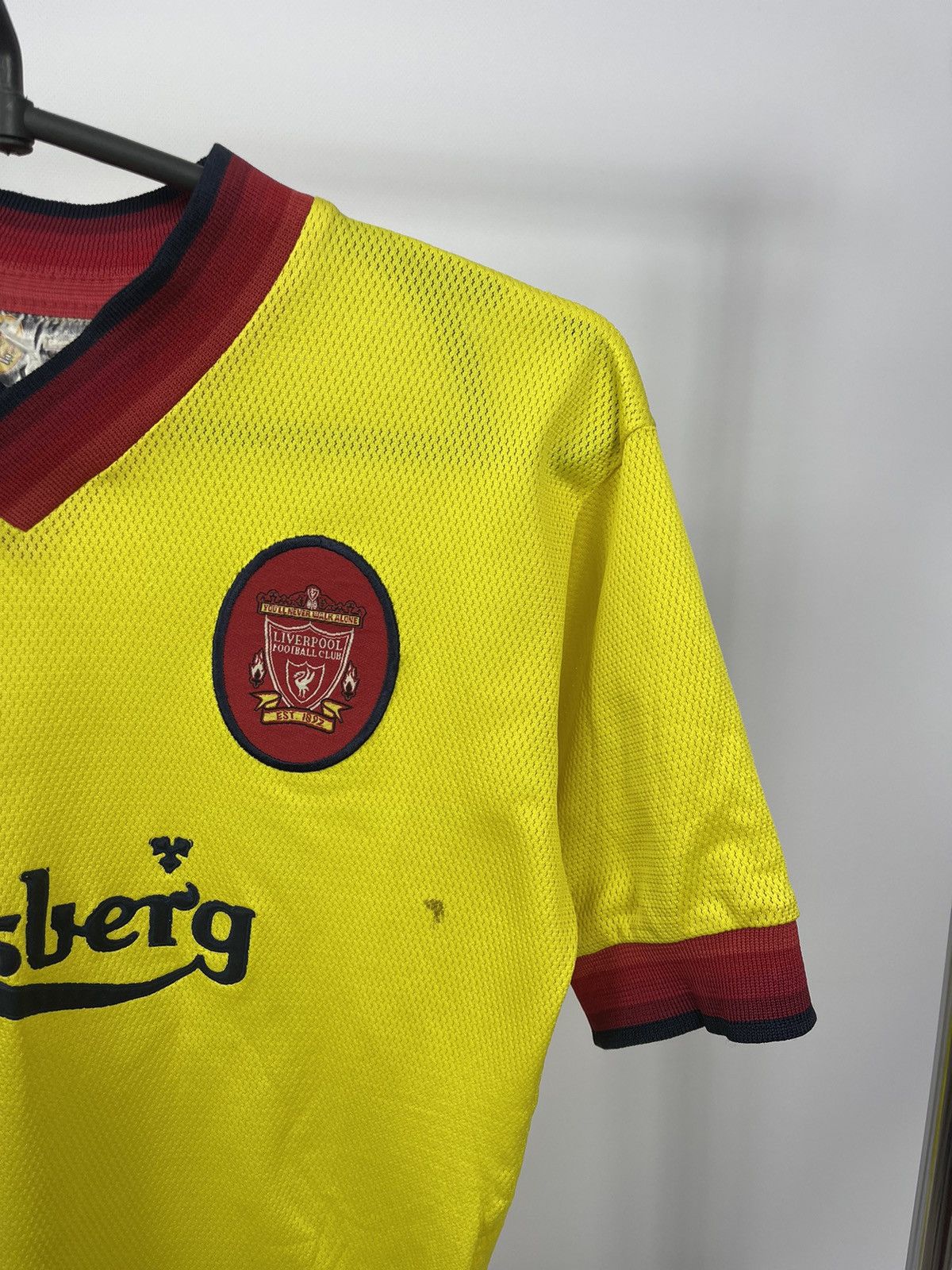 Reebok × Vintage Reebok Liverpool Jersey Size 30/32 Yellow Carlsberg 1997-99 Size US XS / EU 42 / 0 - 2 Thumbnail