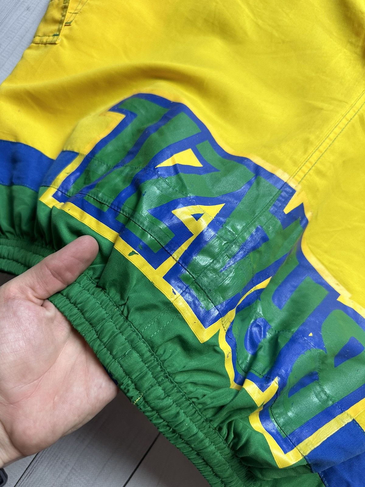 Vintage Vintage Brazil shorts big logo size XXL Size US XXL / EU 58 / 5 - 7 Thumbnail