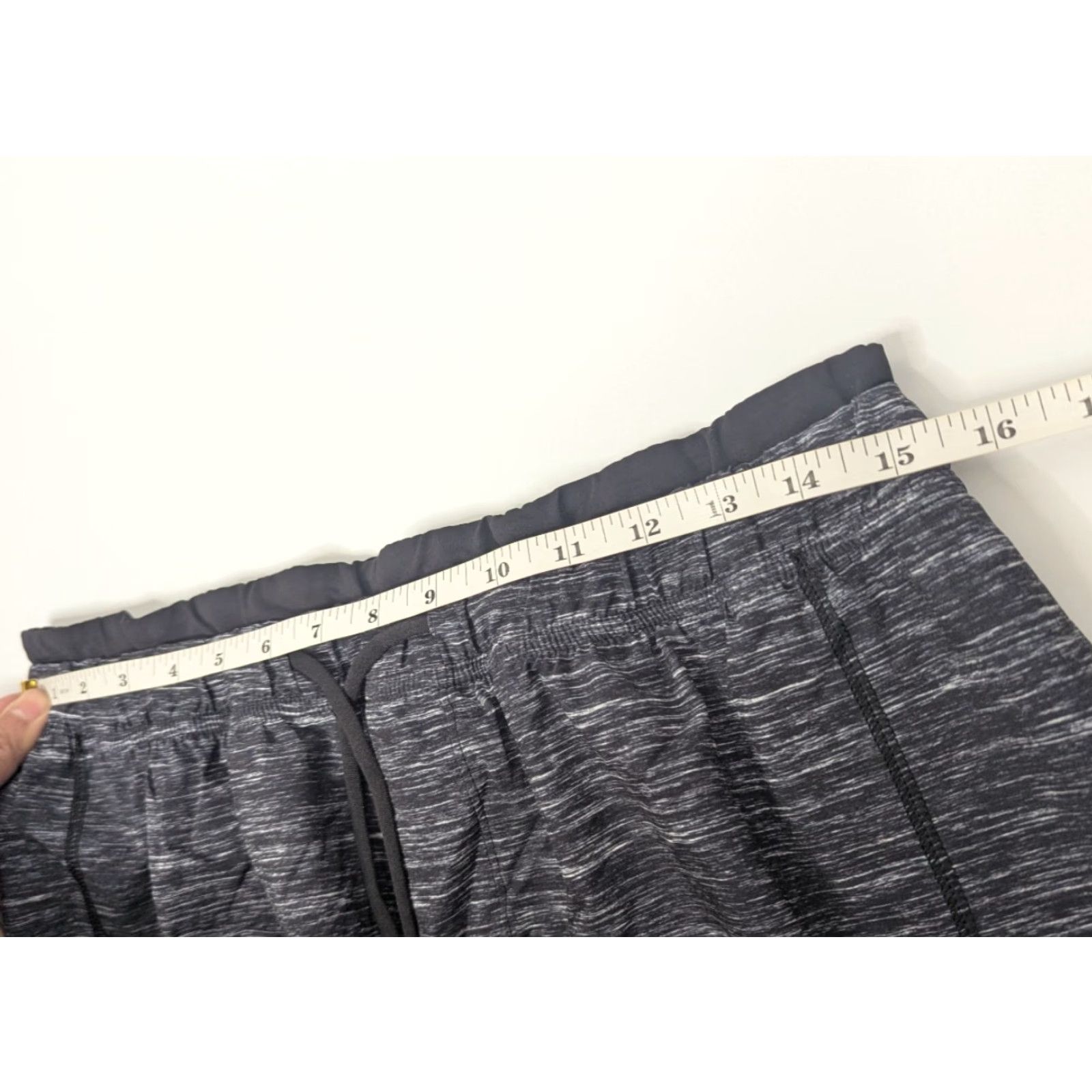 Lululemon Lululemon Running Shorts Space Dye Gray Black Men's Large Gym Athletic Space Mens Size US 33 - 6 Thumbnail