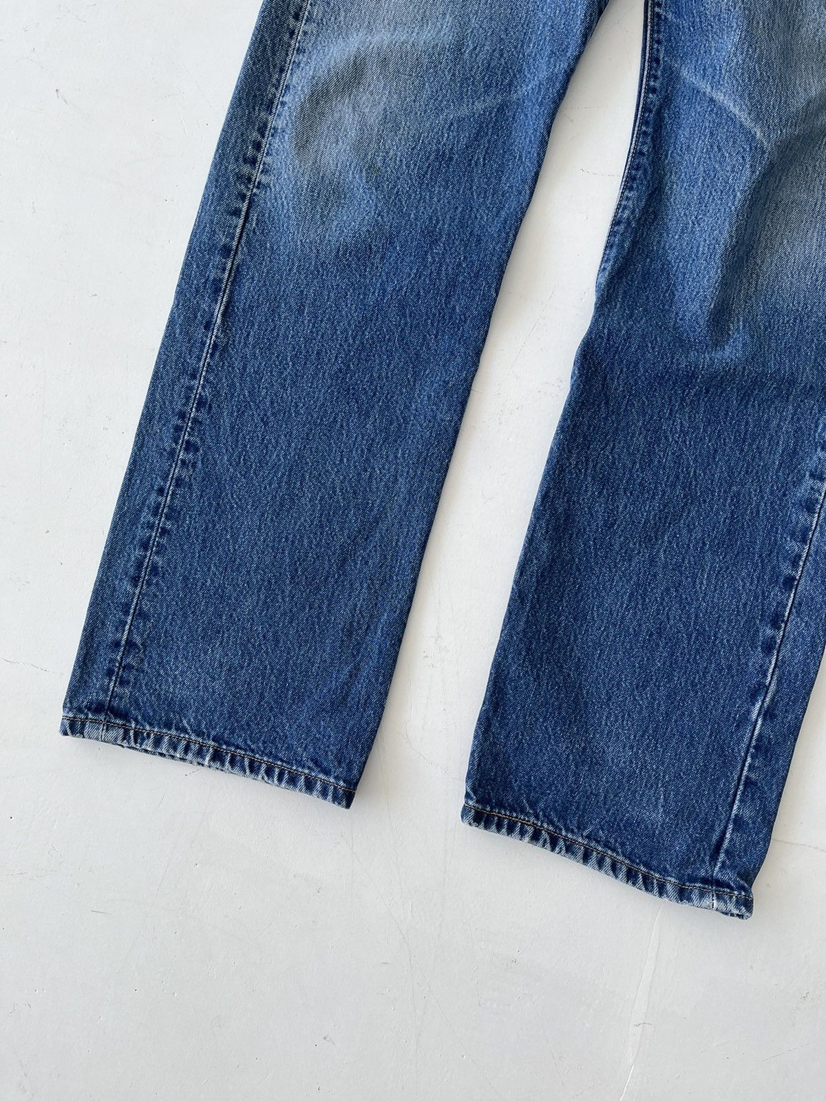 Levi's Vintage Levi’s 501 jeans classic fit Y2K wide leg baggy 90s Size US 34 / EU 50 - 6 Thumbnail