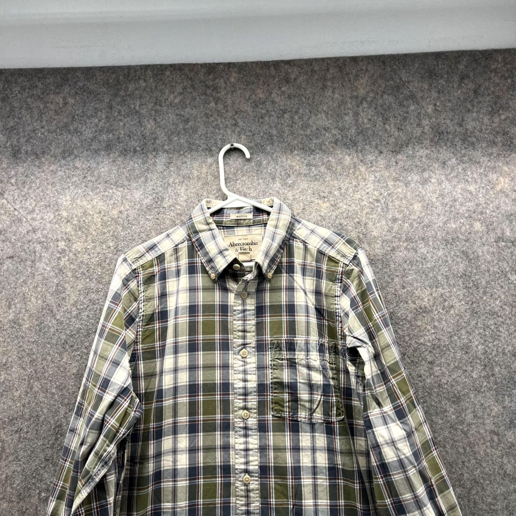Abercrombie & Fitch Abercrombie & Fitch Shirt Mens Large Green Button-Down Plaid Flannel Size US L / EU 52-54 / 3 - 2 Thumbnail