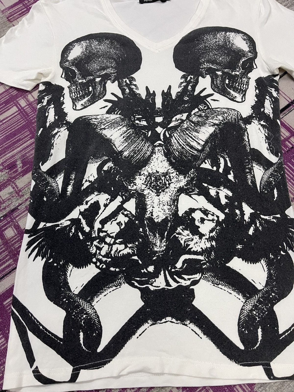 Japanese Brand VINTAGE DIAVLA ST SKULLS TEE V NECK VERY RARE Size M / US 6-8 / IT 42-44 - 2 Thumbnail