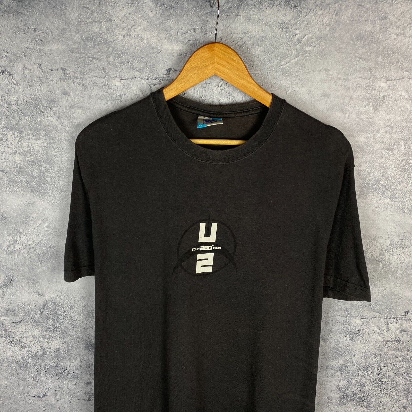 Band Tees U2 2009 Tee Men's Size XL Gray Short Sleeve ` Size US XL / EU 56 / 4 - 2 Thumbnail