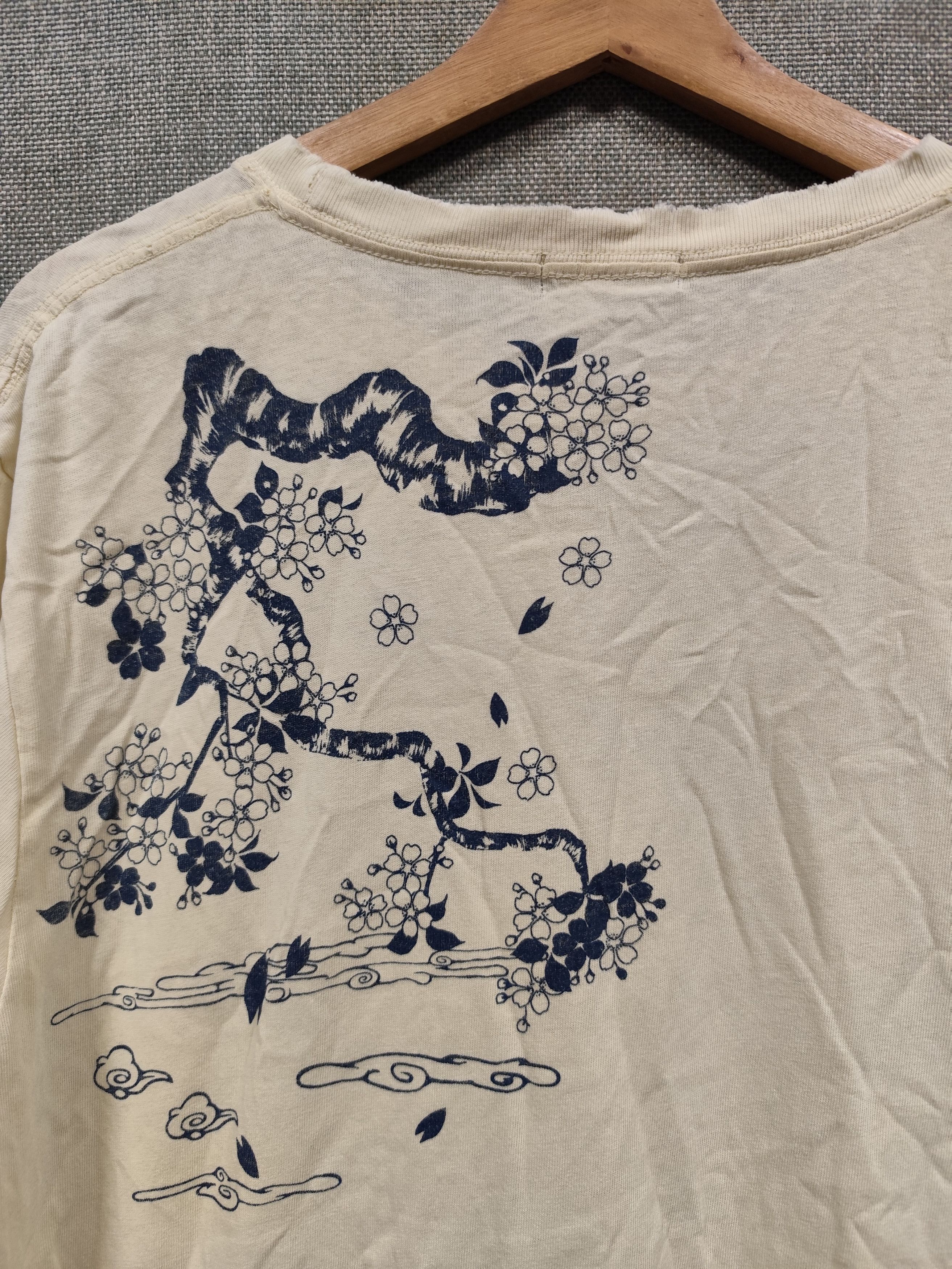 Anime Vintage t shirt one piece film gold Size US M / EU 48-50 / 2 - 4 Thumbnail