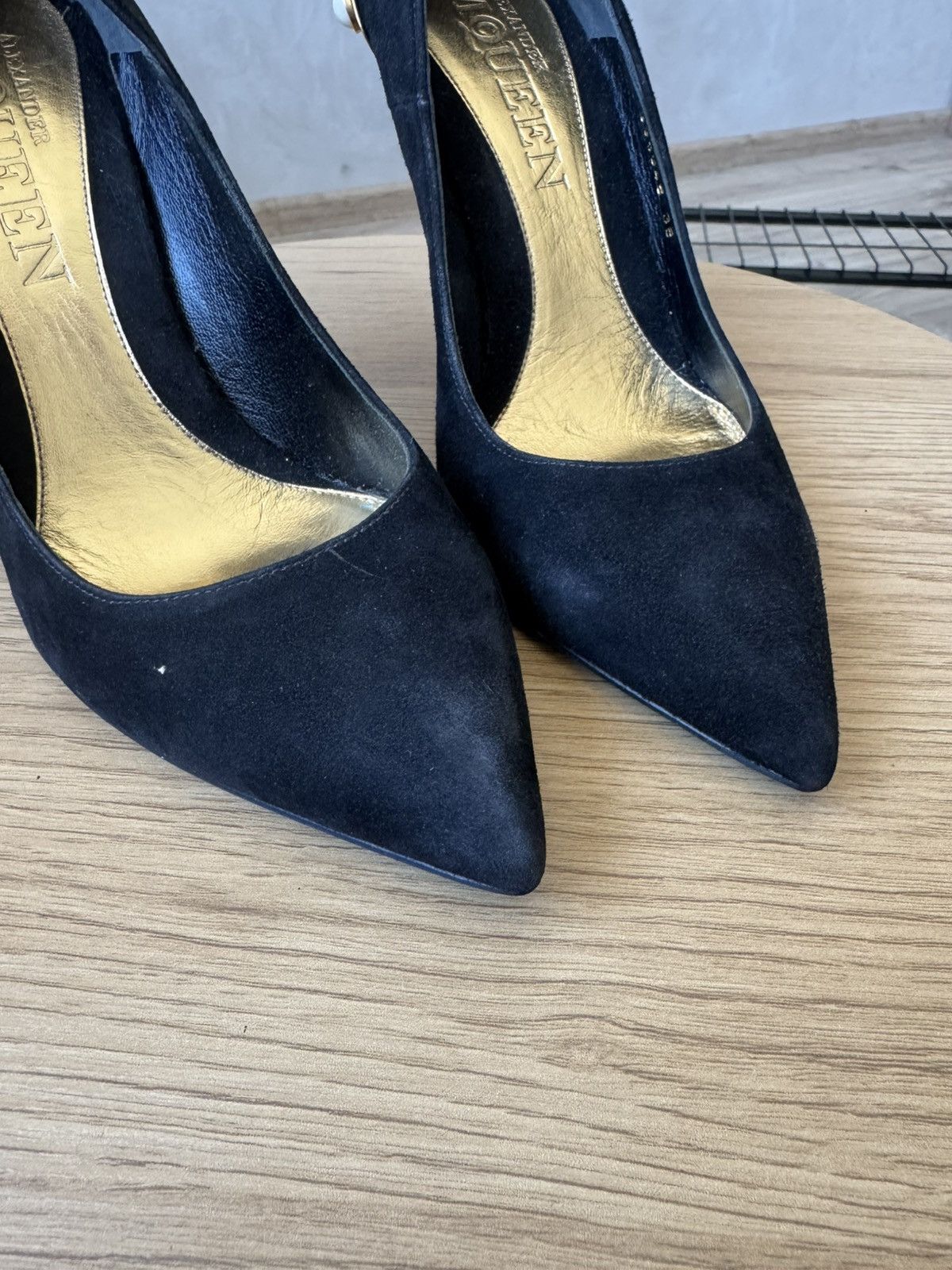 Alexander McQueen Alexander McQueen Suede Heels Size US 8 / IT 38 - 4 Thumbnail