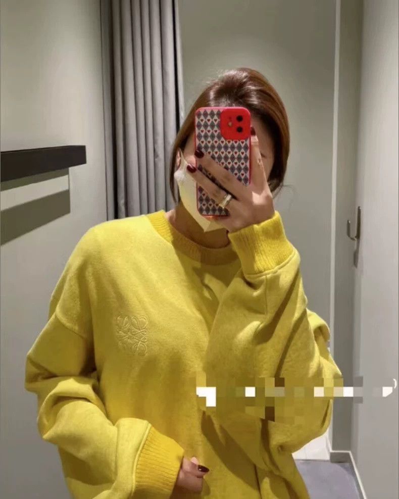 Loewe Loewe Yellow logo embroidered cotton round neck long sleev Size S / US 4 / IT 40 - 9 Thumbnail