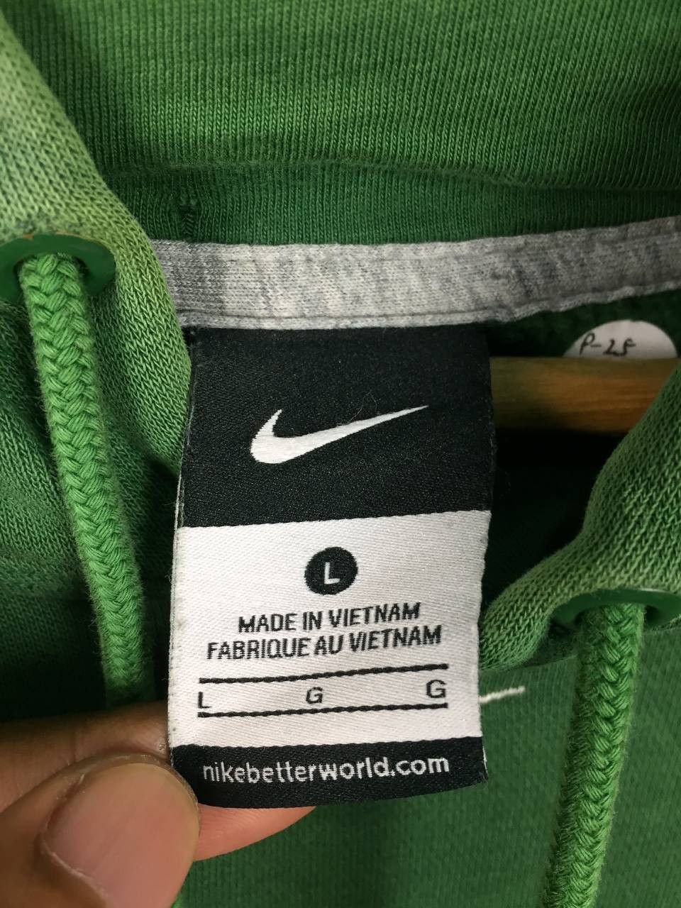 Nike Nike Sportswear Swoosh Logo Pullover Hoodie Size L Size US L / EU 52-54 / 3 - 14 Thumbnail