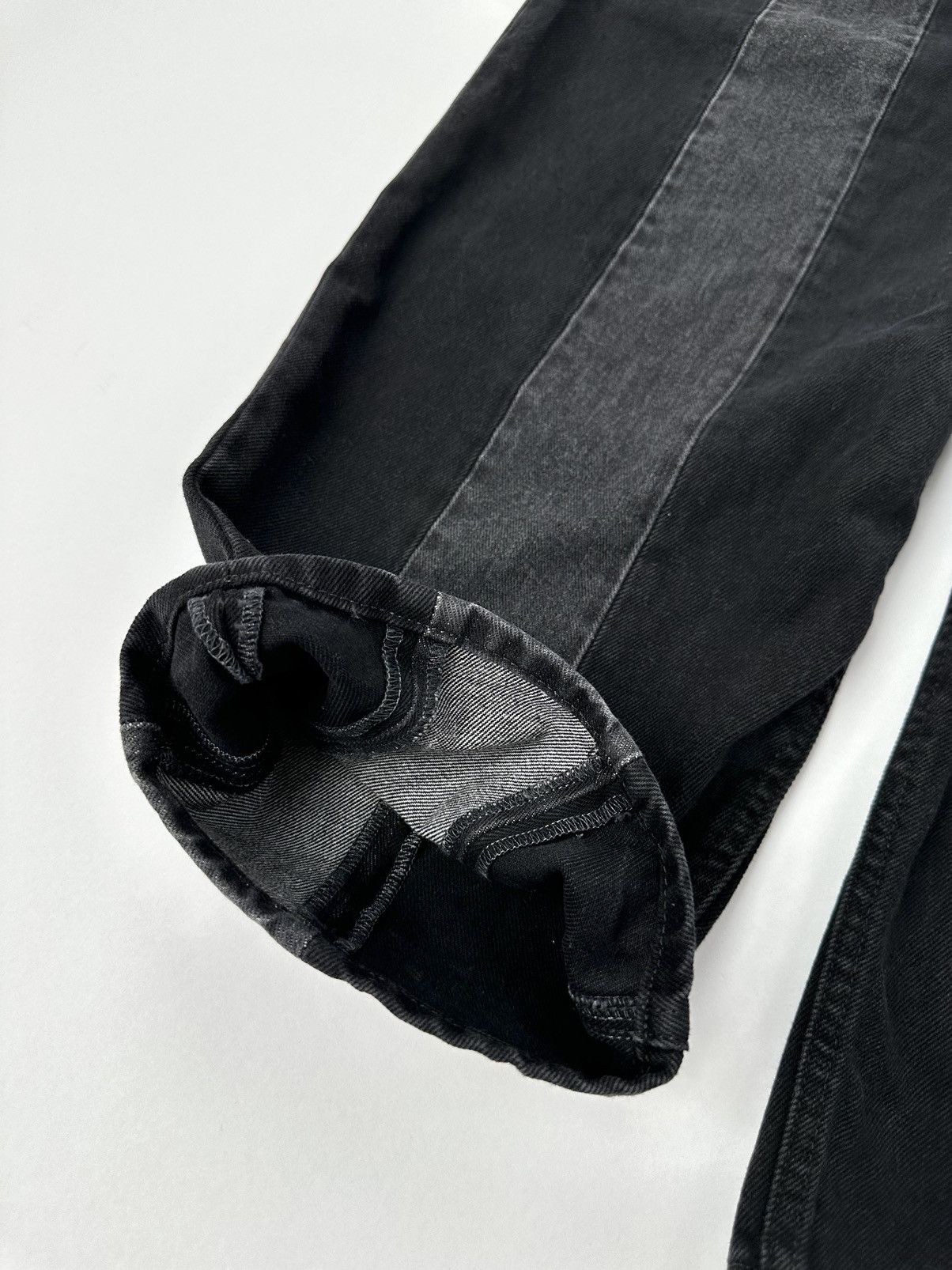Maison Margiela Maison Margiela MM6 High waisted Button Fly Two-tone Denim Size 27" / US 4 / IT 40 - 6 Thumbnail