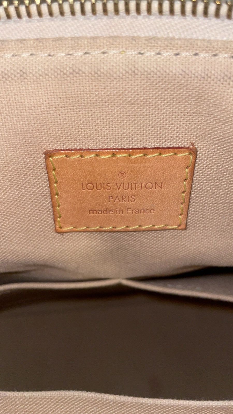 Louis Vuitton Louis Vuitton Damier Azur Siracusa Crossbody Bag Cream Size ONE SIZE - 8 Thumbnail