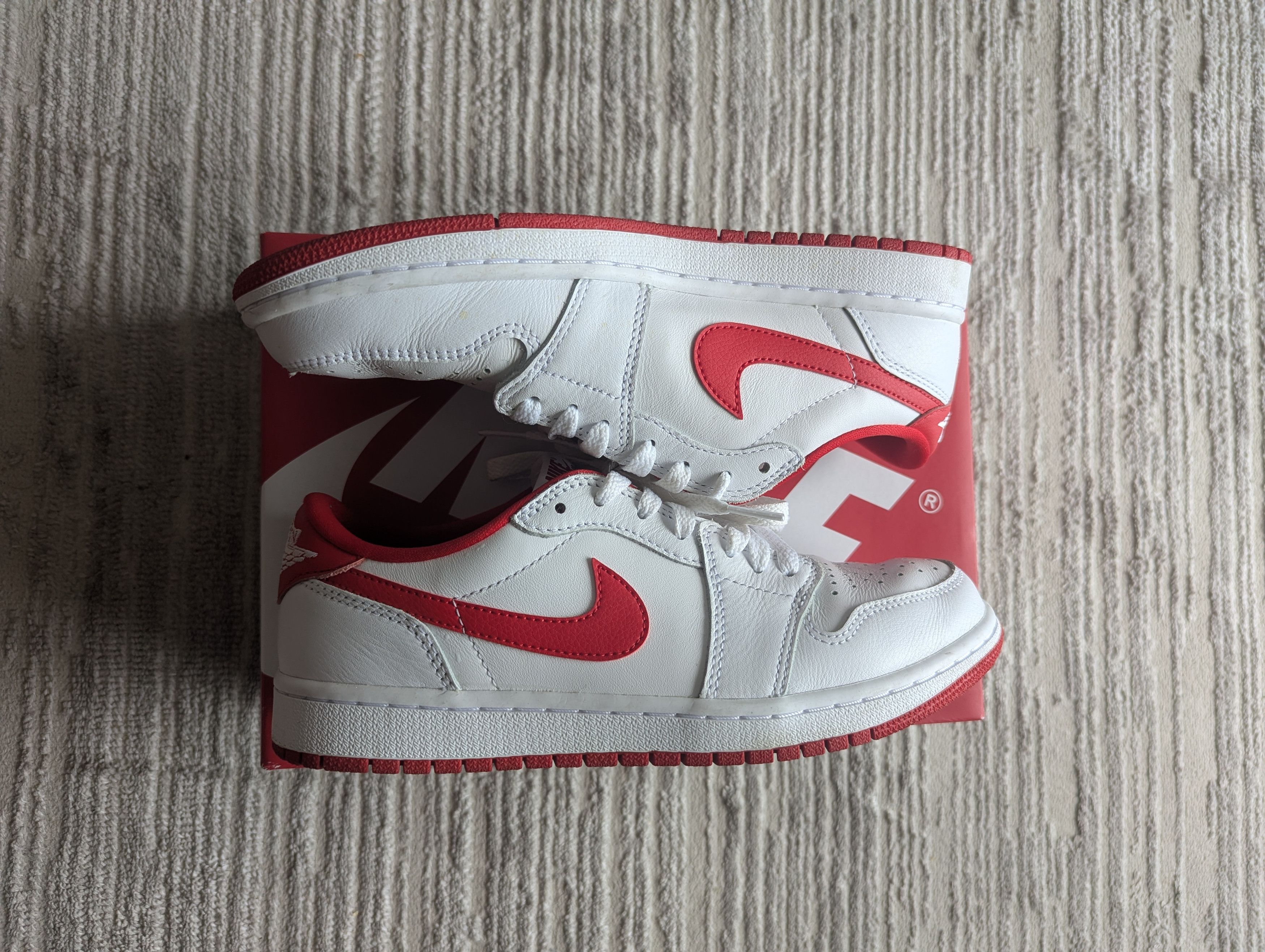 Jordan Brand Air Jordan 1 Low OG Size US 7.5 / EU 40-41 - 3 Thumbnail