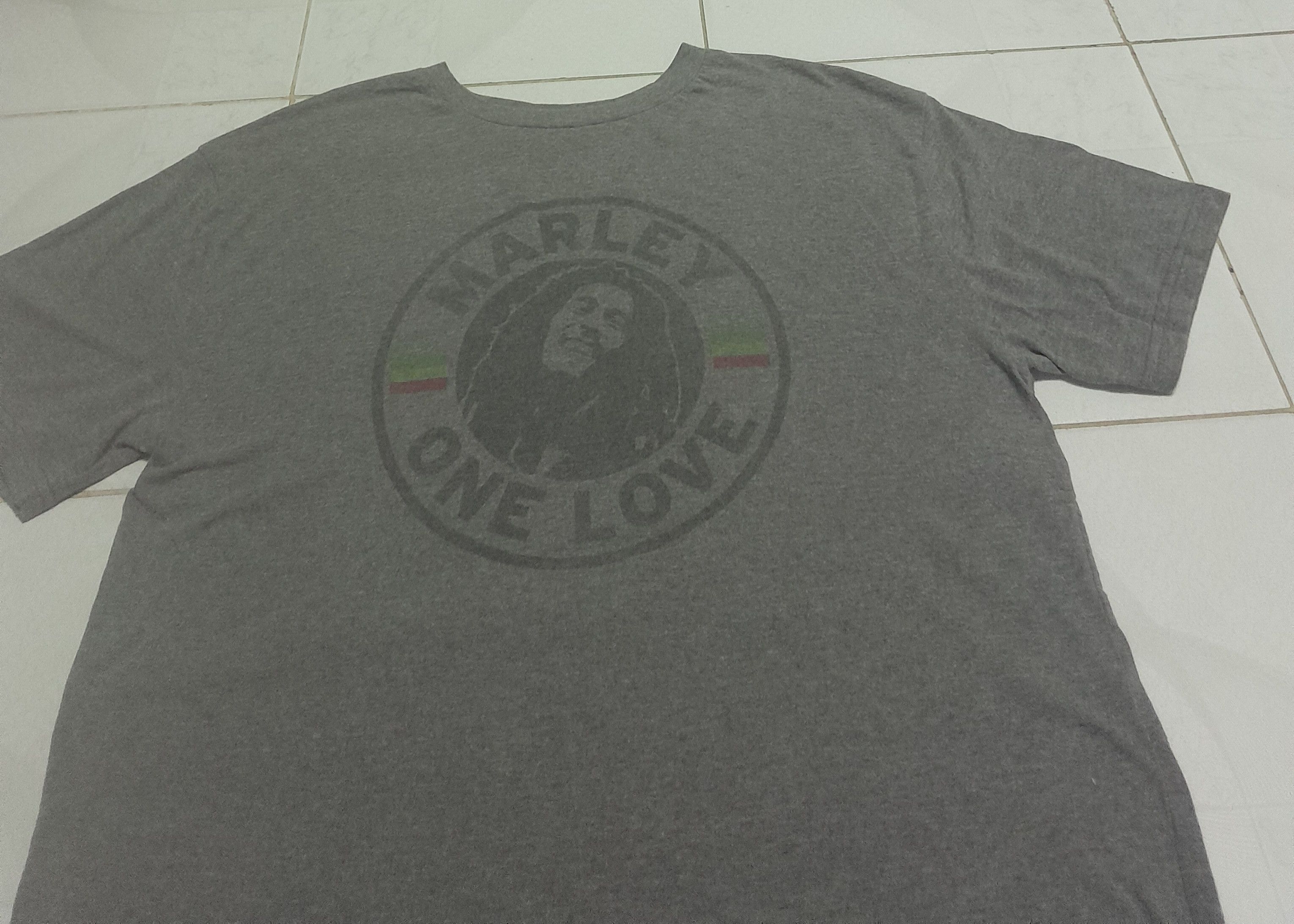 Band Tees 💥FINAL DROP💥BOB MARLEY CHEST PIT 20.5 INCH Size US M / EU 48-50 / 2 - 3 Thumbnail